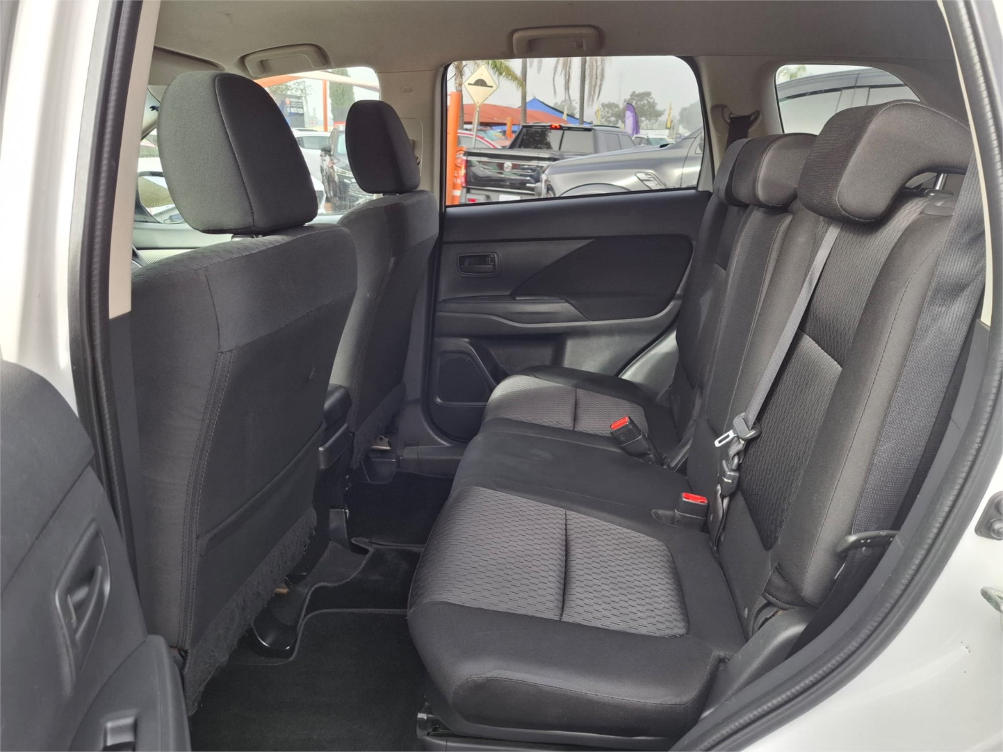 2013 MITSUBISHI OUTLANDER ZJ ES (4x2) CONTINUOUS VARIABLE 4D WAGON