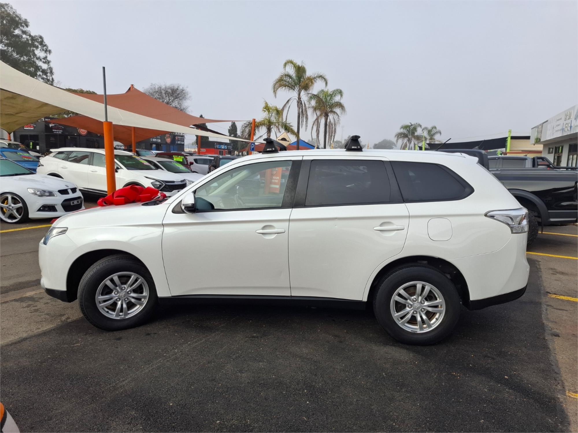 2013 MITSUBISHI OUTLANDER ZJ ES (4x2) CONTINUOUS VARIABLE 4D WAGON