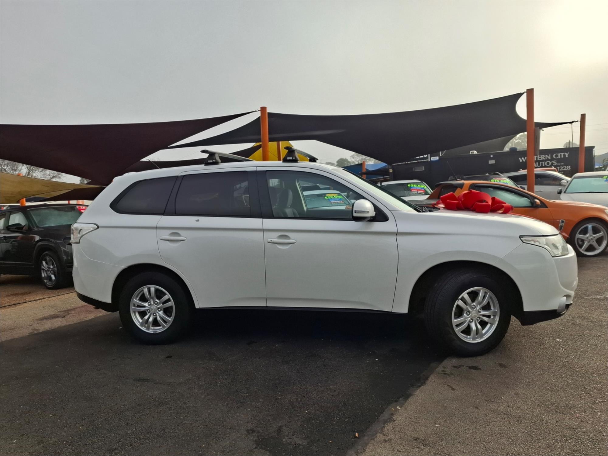 2013 MITSUBISHI OUTLANDER ZJ ES (4x2) CONTINUOUS VARIABLE 4D WAGON