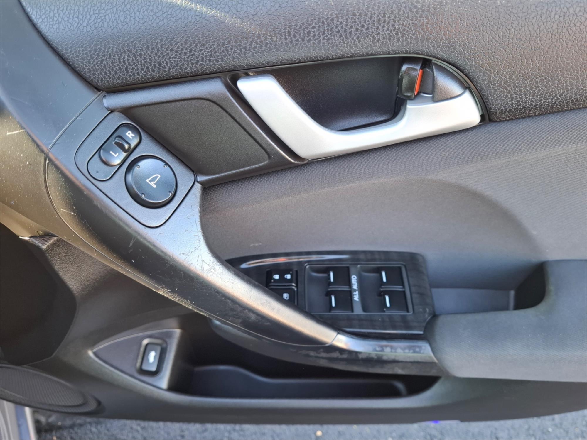 2012 HONDA ACCORD 50 MY11 VTi 5 SP AUTOMATIC 4D SEDAN