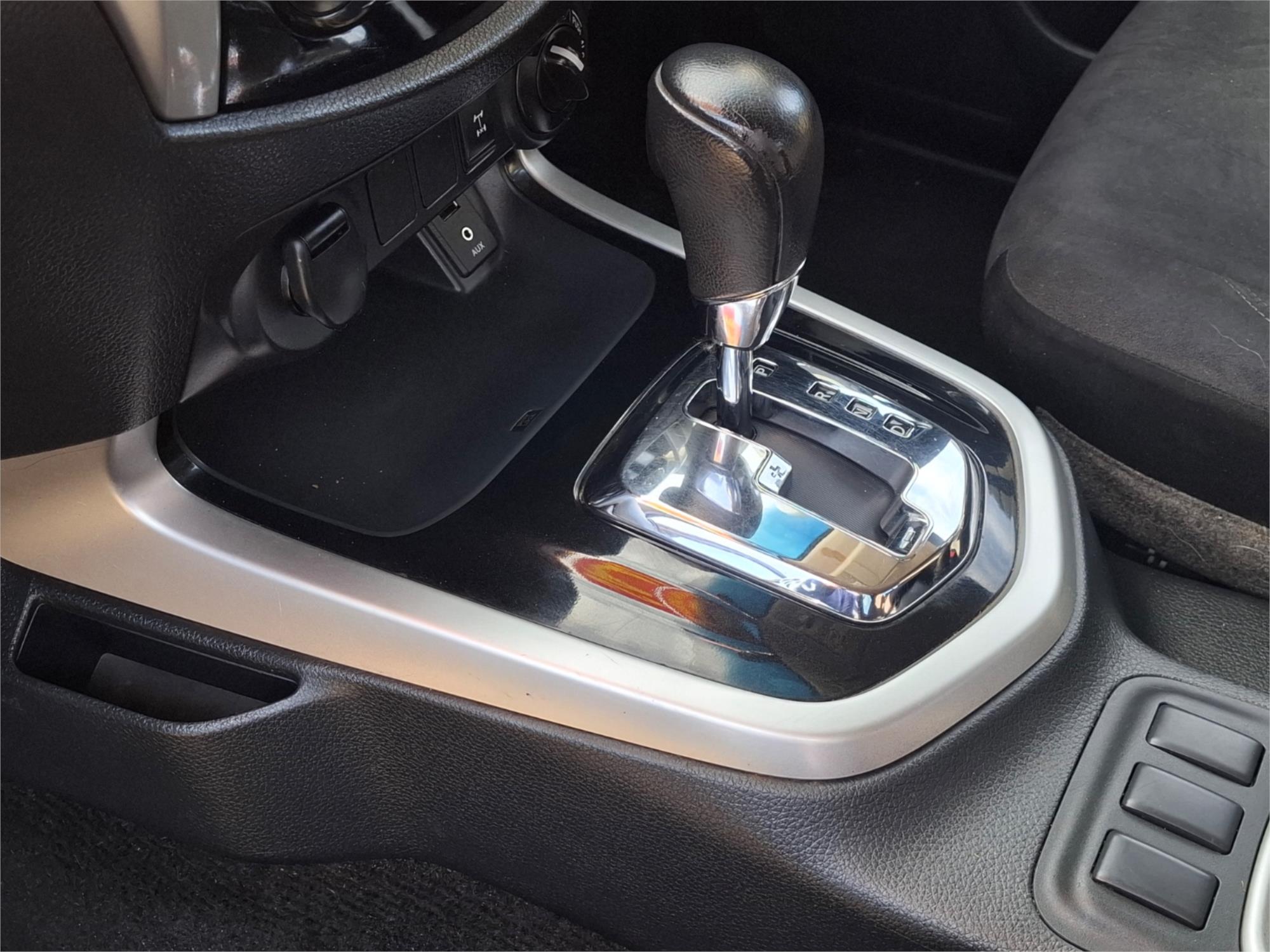 2017 NISSAN NAVARA D23 SERIES III ST-X UTILITY