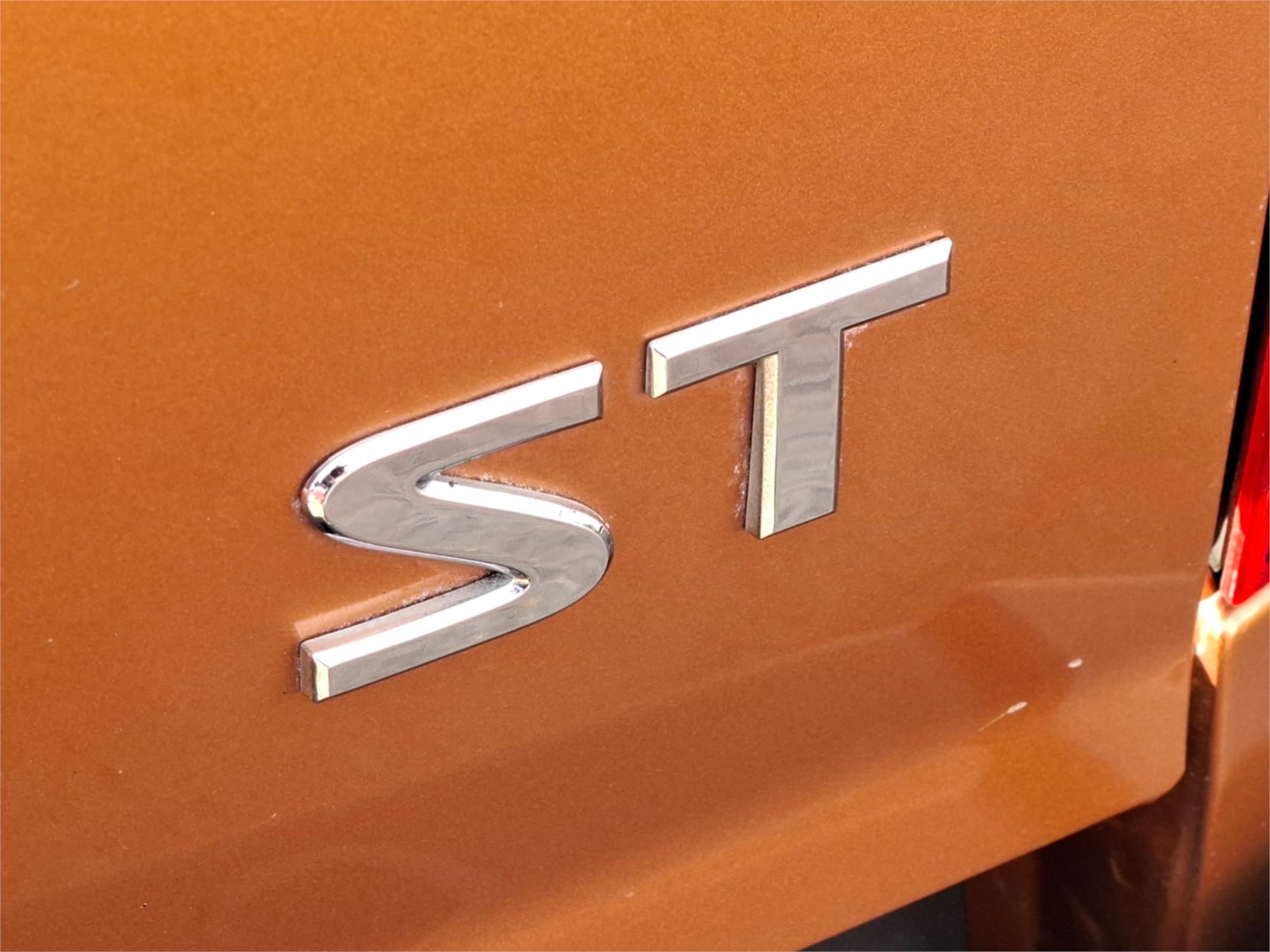 2017 NISSAN NAVARA D23 SERIES III ST-X UTILITY