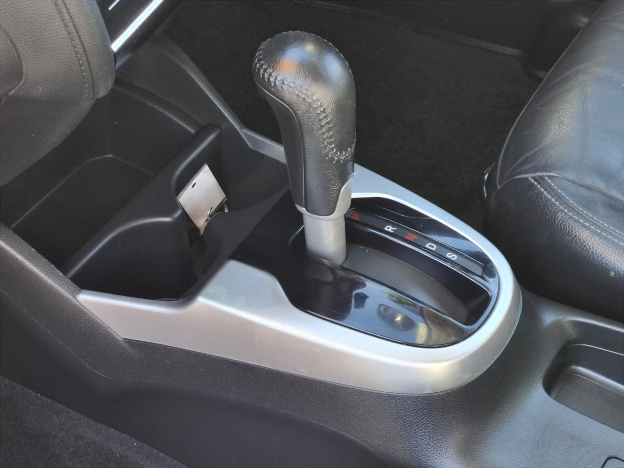 2014 HONDA JAZZ GK MY15 VTi-L CONTINUOUS VARIABLE 5D HATCHBACK