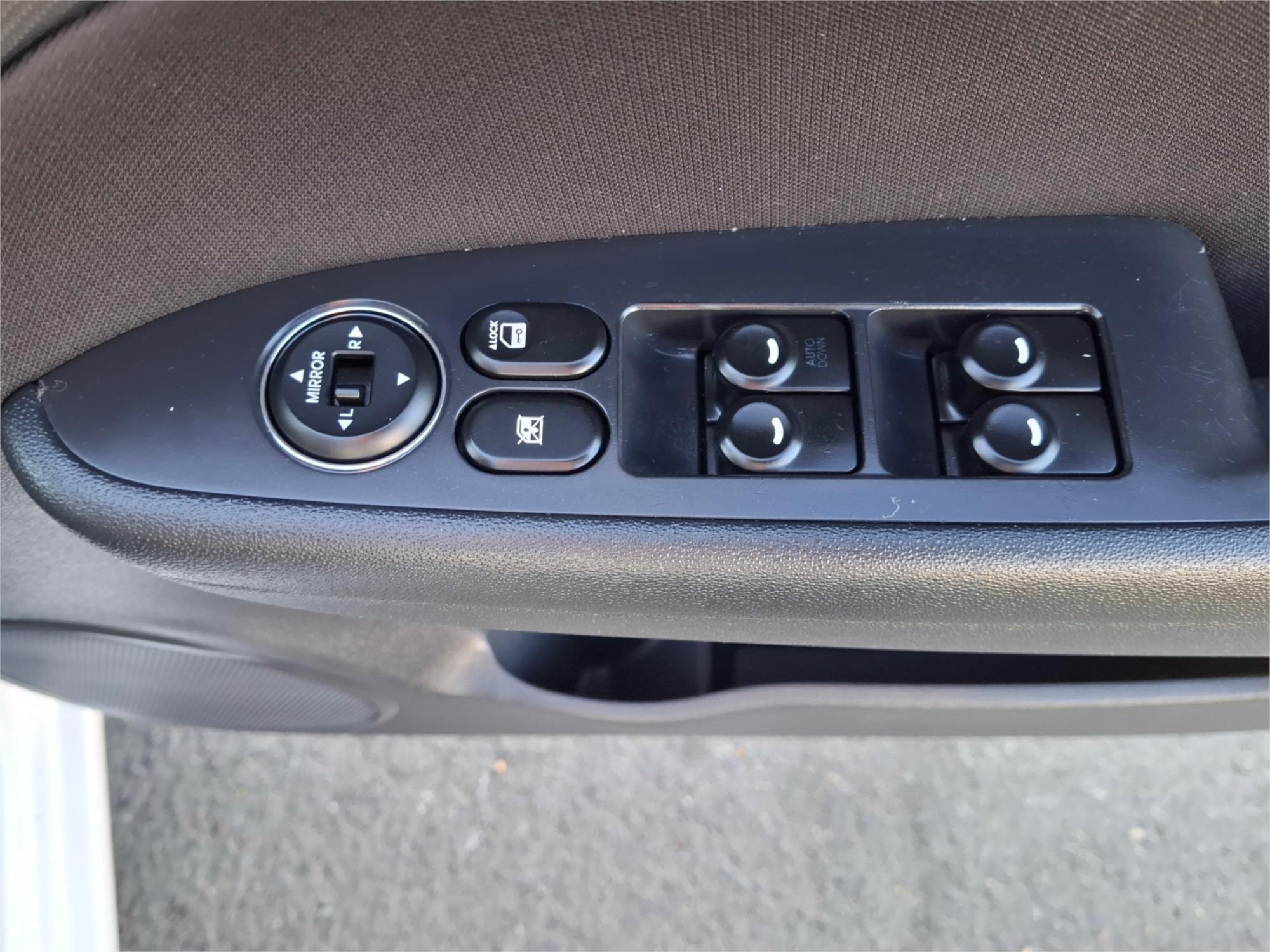 2009 HYUNDAI i30 FD MY09 SX 4 SP AUTOMATIC 5D HATCHBACK