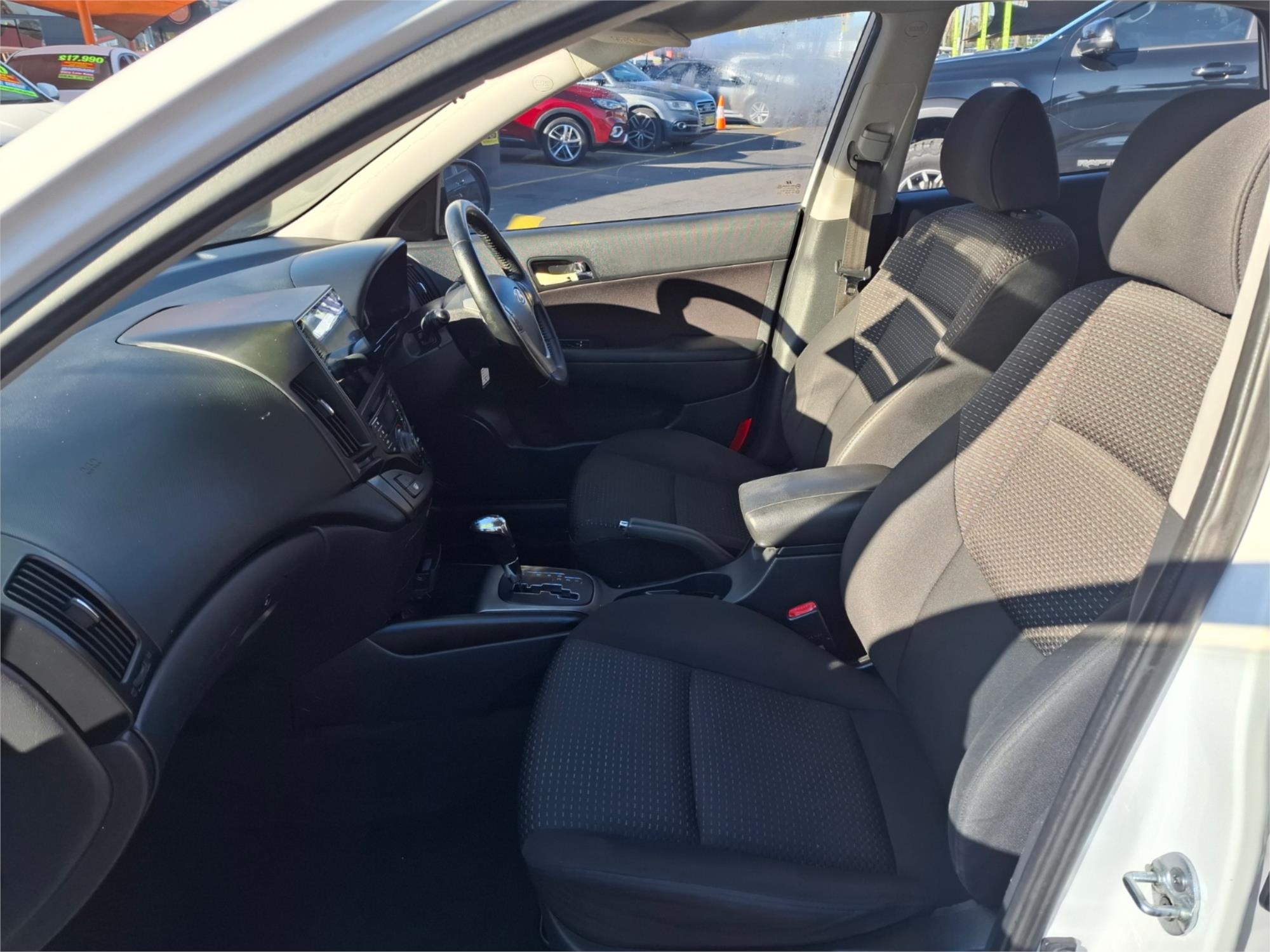 2009 HYUNDAI i30 FD MY09 SX 4 SP AUTOMATIC 5D HATCHBACK