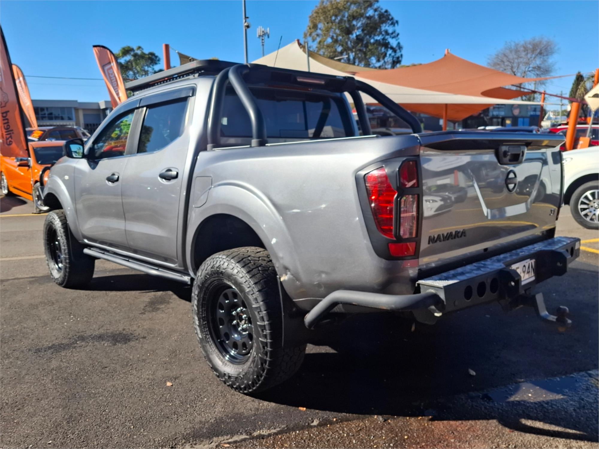 2017 NISSAN NAVARA D23 SERIES II ST (4x2) 6 SP MANUAL DUAL CAB UTILITY