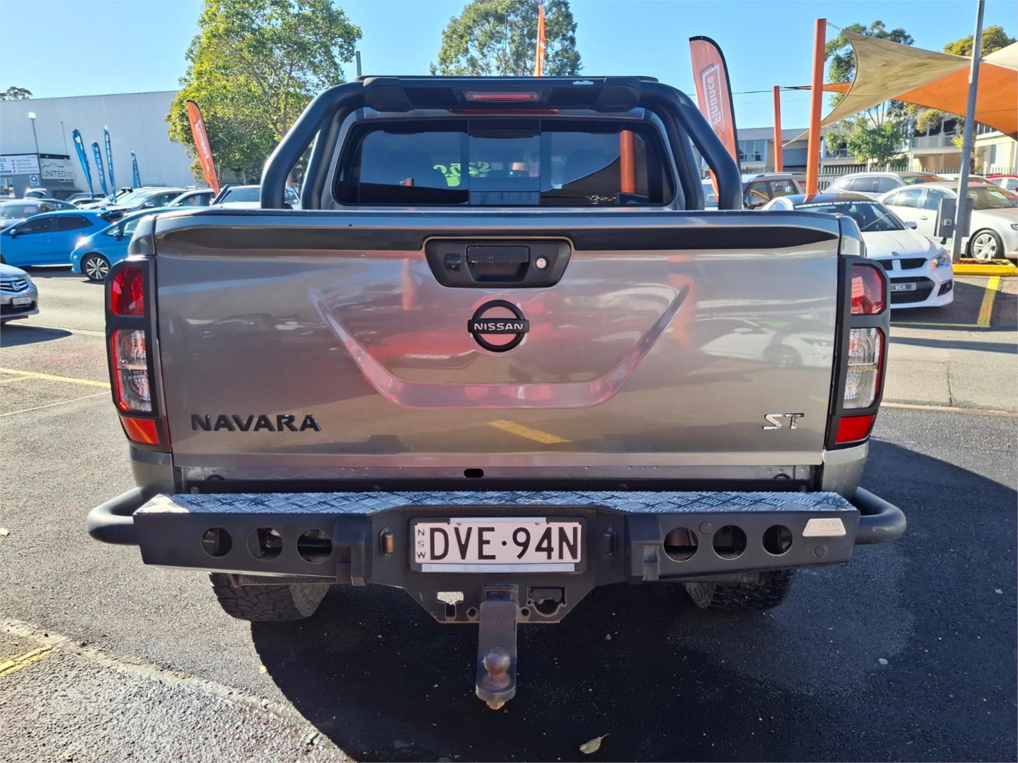 2017 NISSAN NAVARA D23 SERIES II ST (4x2) 6 SP MANUAL DUAL CAB UTILITY