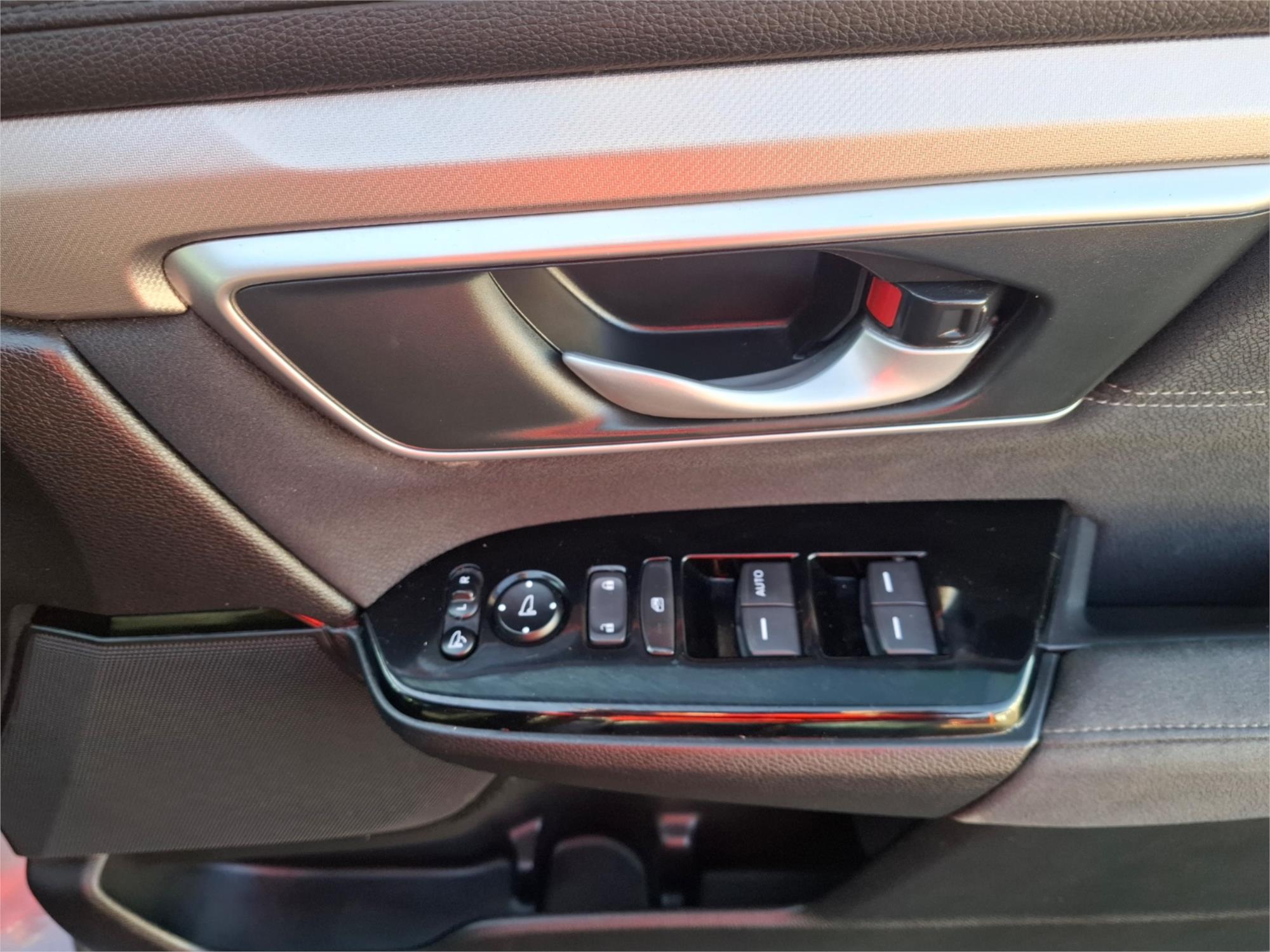 2017 HONDA CR-V MY18 VTi (2WD) CONTINUOUS VARIABLE 4D WAGON