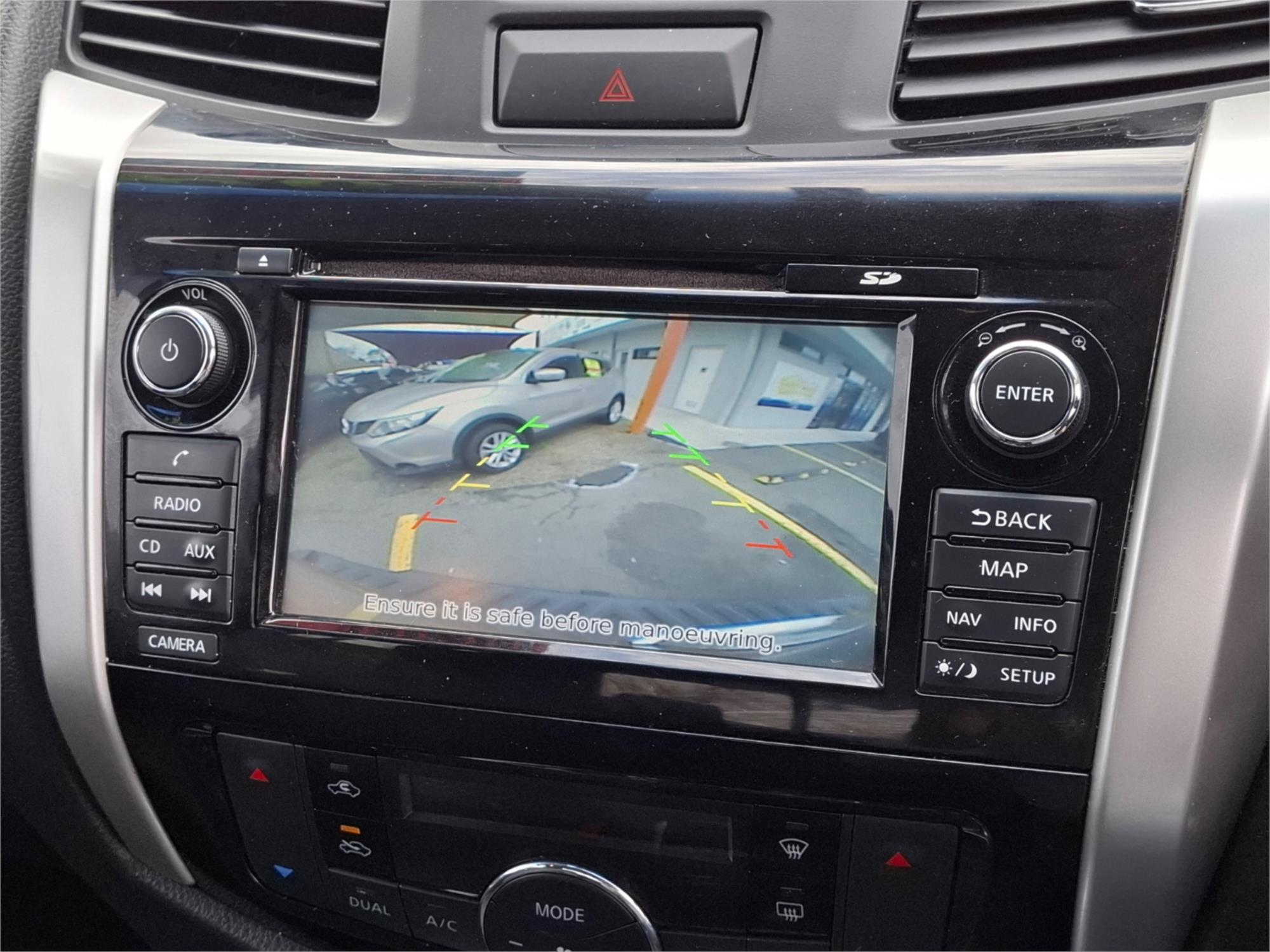 2015 NISSAN NAVARA NP300 D23 ST-X (4x2) 7 SP AUTOMATIC DUAL CAB UTILITY