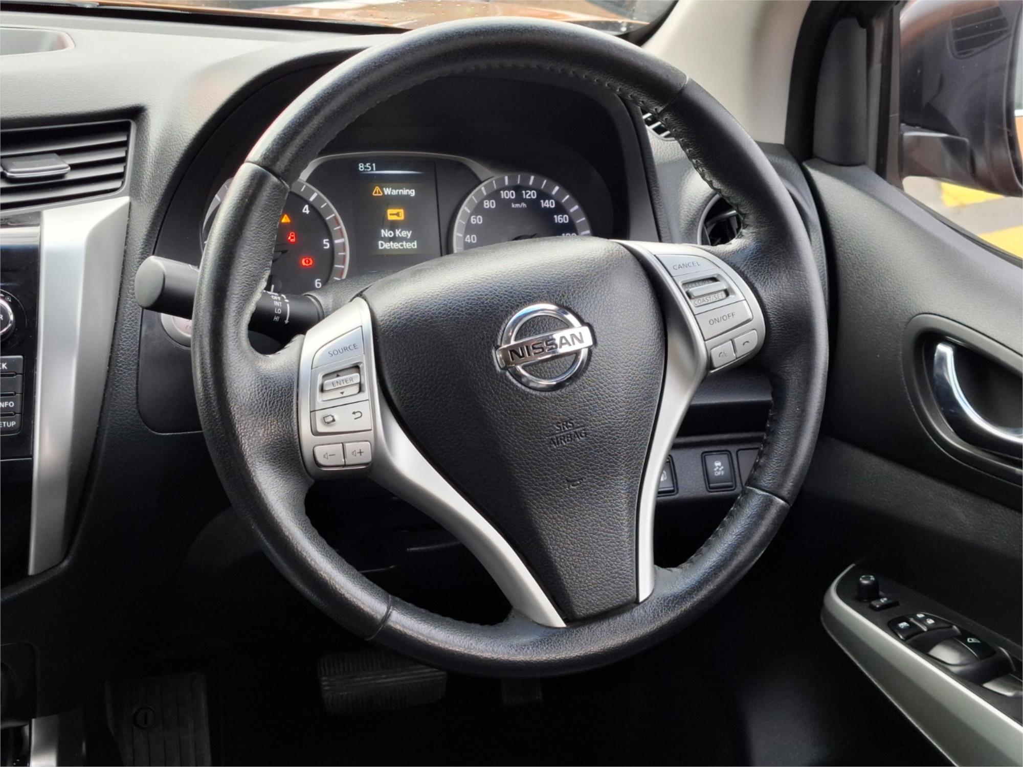 2015 NISSAN NAVARA NP300 D23 ST-X (4x2) 7 SP AUTOMATIC DUAL CAB UTILITY