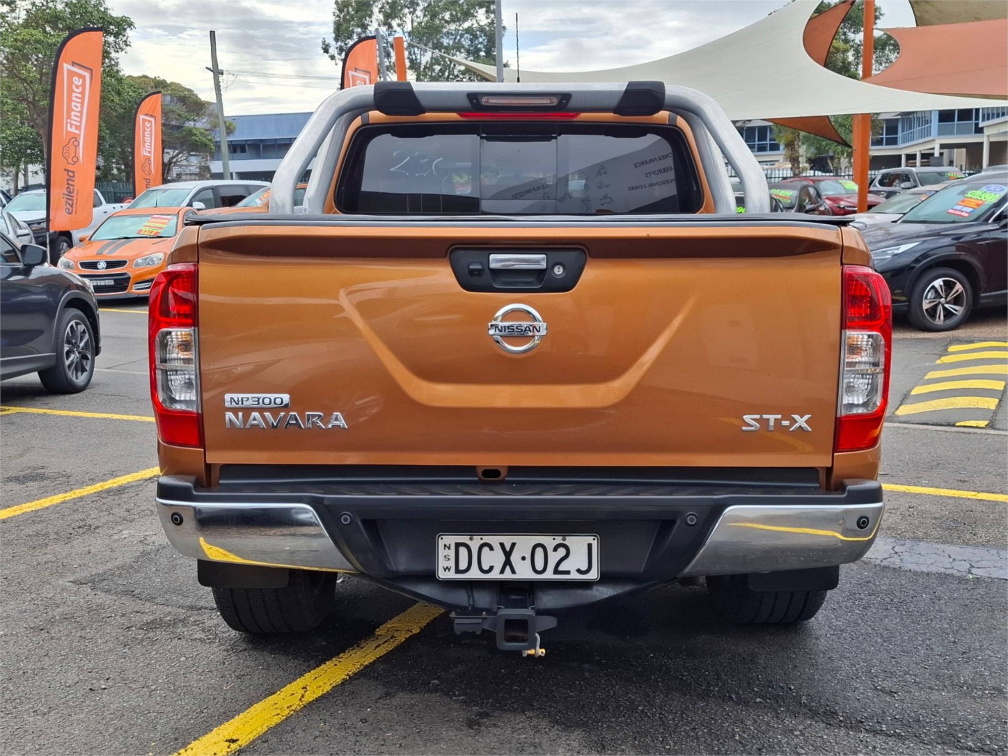 2015 NISSAN NAVARA NP300 D23 ST-X (4x2) 7 SP AUTOMATIC DUAL CAB UTILITY