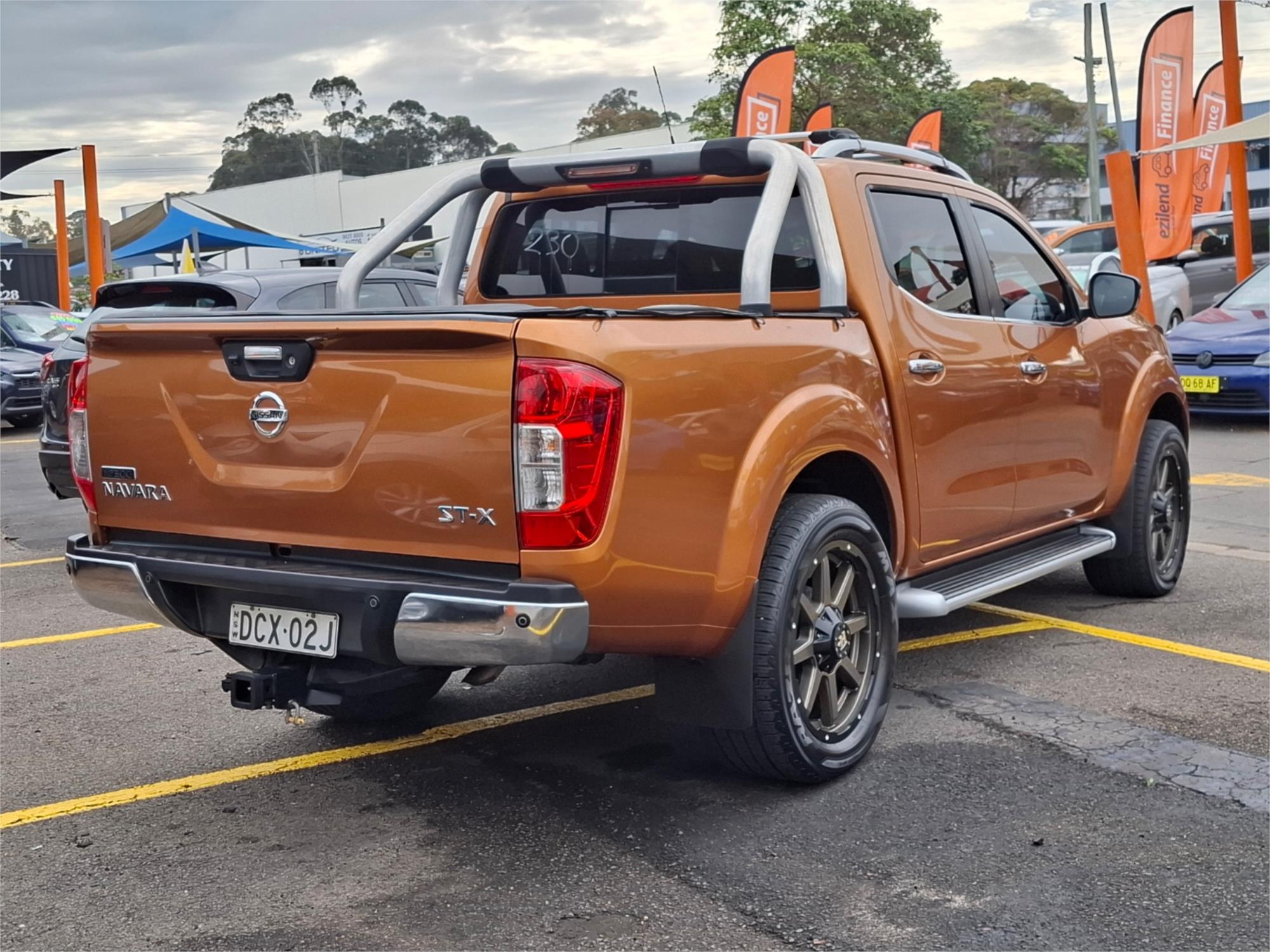 2015 NISSAN NAVARA NP300 D23 ST-X (4x2) 7 SP AUTOMATIC DUAL CAB UTILITY