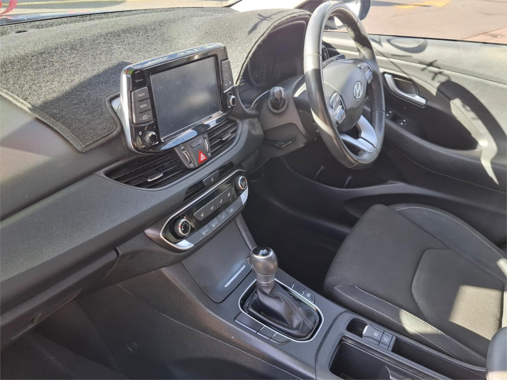 2019 HYUNDAI i30 PD2 MY19 ACTIVE 6 SP AUTOMATIC 4D HATCHBACK