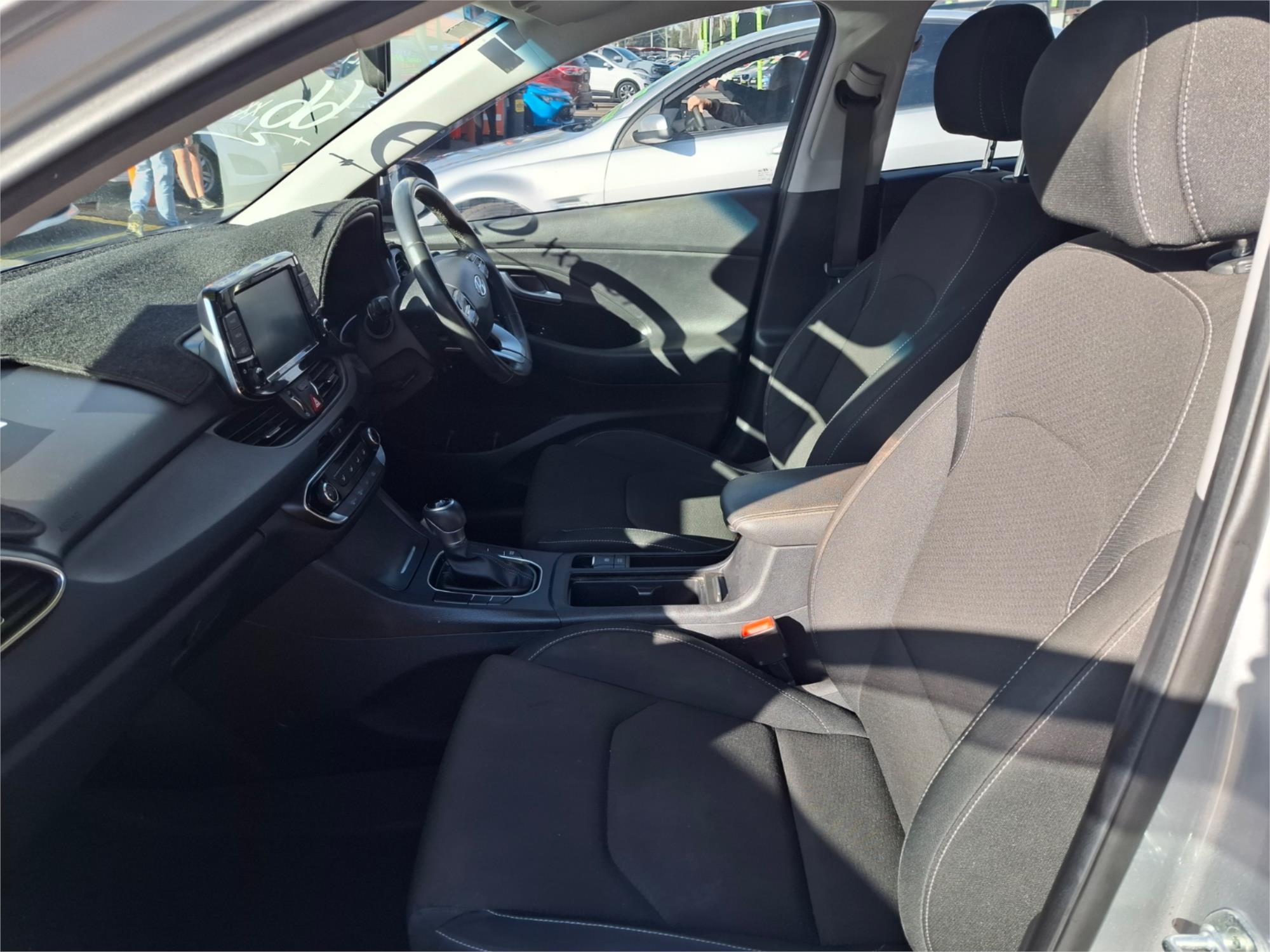 2019 HYUNDAI i30 PD2 MY19 ACTIVE 6 SP AUTOMATIC 4D HATCHBACK