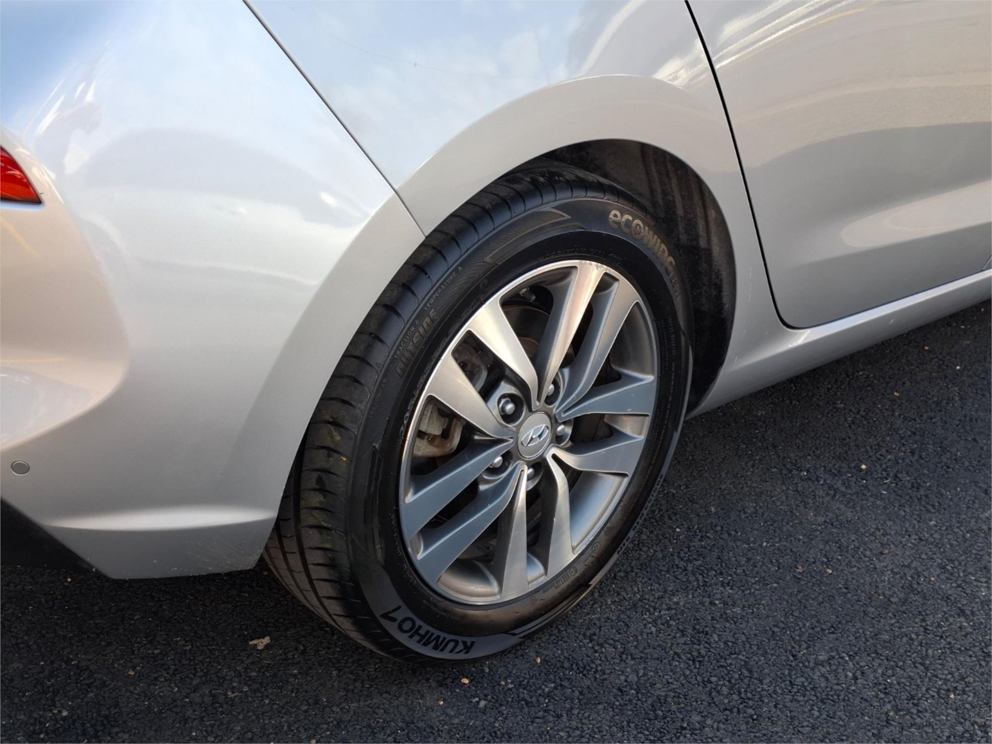 2019 HYUNDAI i30 PD2 MY19 ACTIVE 6 SP AUTOMATIC 4D HATCHBACK