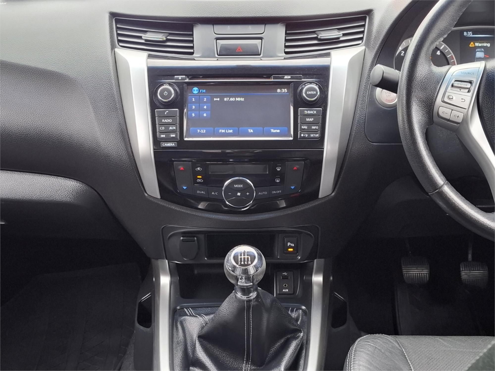 2015 NISSAN NAVARA NP300 D23 ST-X (4x2) 6 SP MANUAL DUAL CAB UTILITY