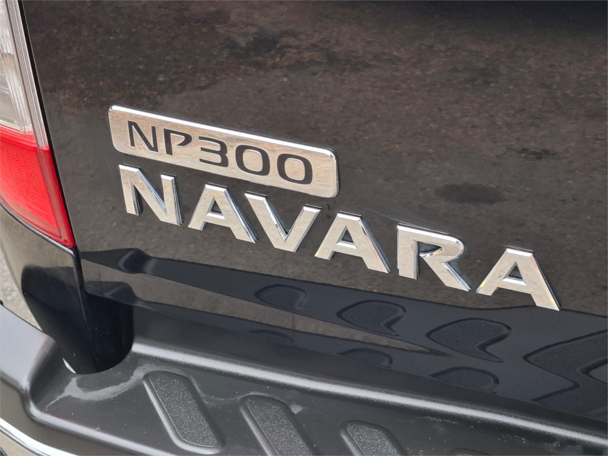 2015 NISSAN NAVARA NP300 D23 ST-X (4x2) 6 SP MANUAL DUAL CAB UTILITY