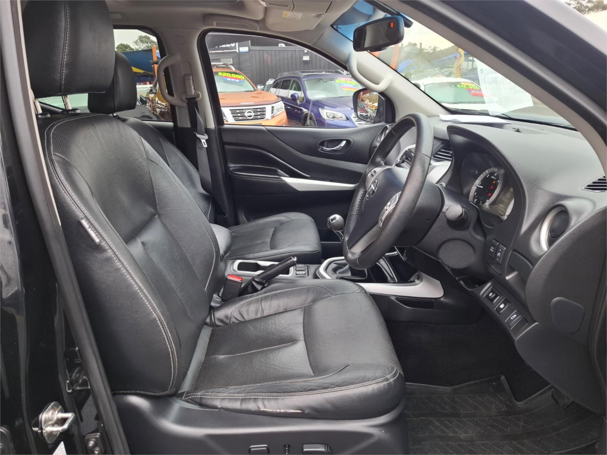 2015 NISSAN NAVARA NP300 D23 ST-X (4x2) 6 SP MANUAL DUAL CAB UTILITY