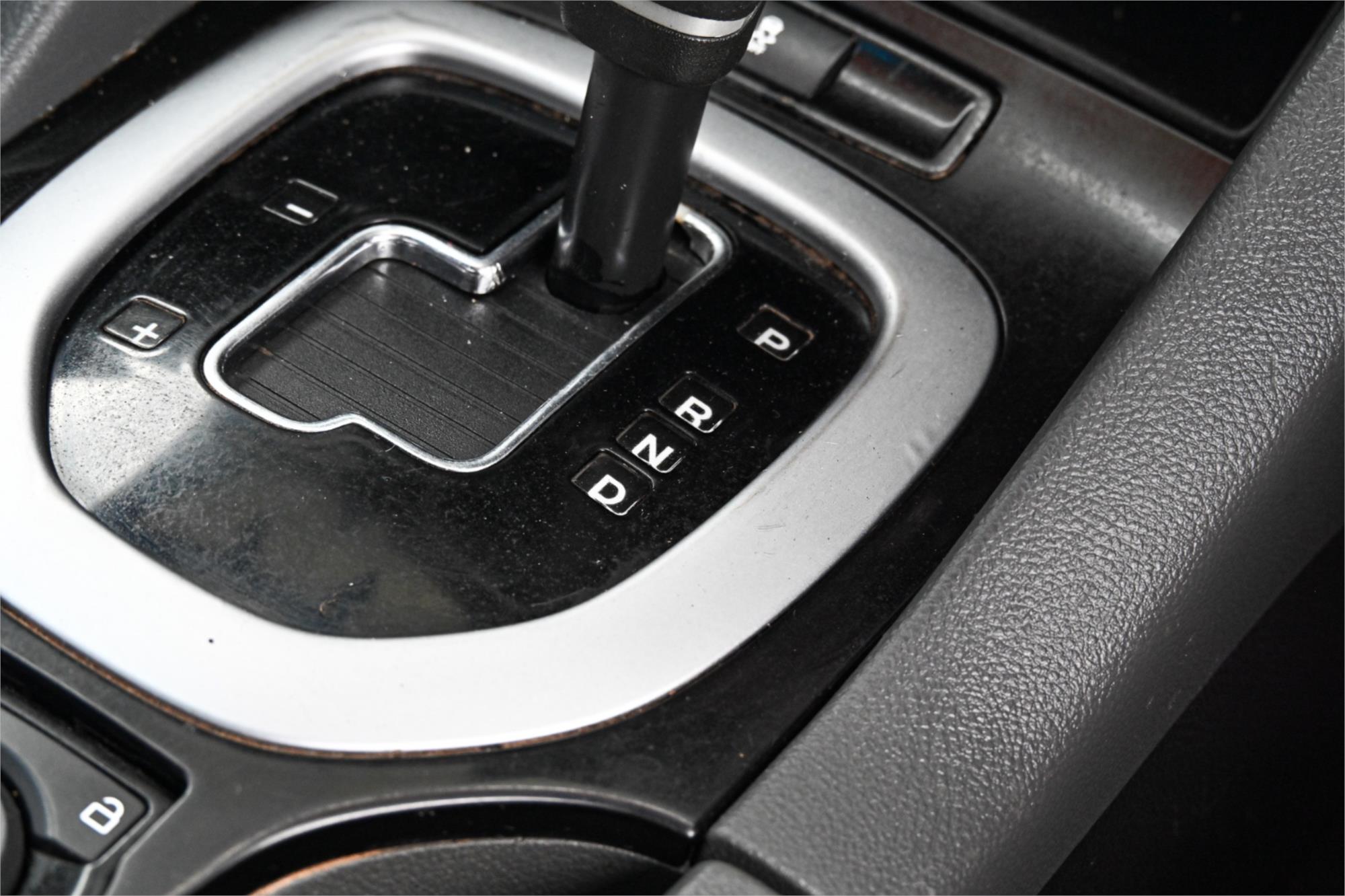 2011 HOLDEN COMMODORE VE II MY12 SV6 6 SP AUTOMATIC UTILITY