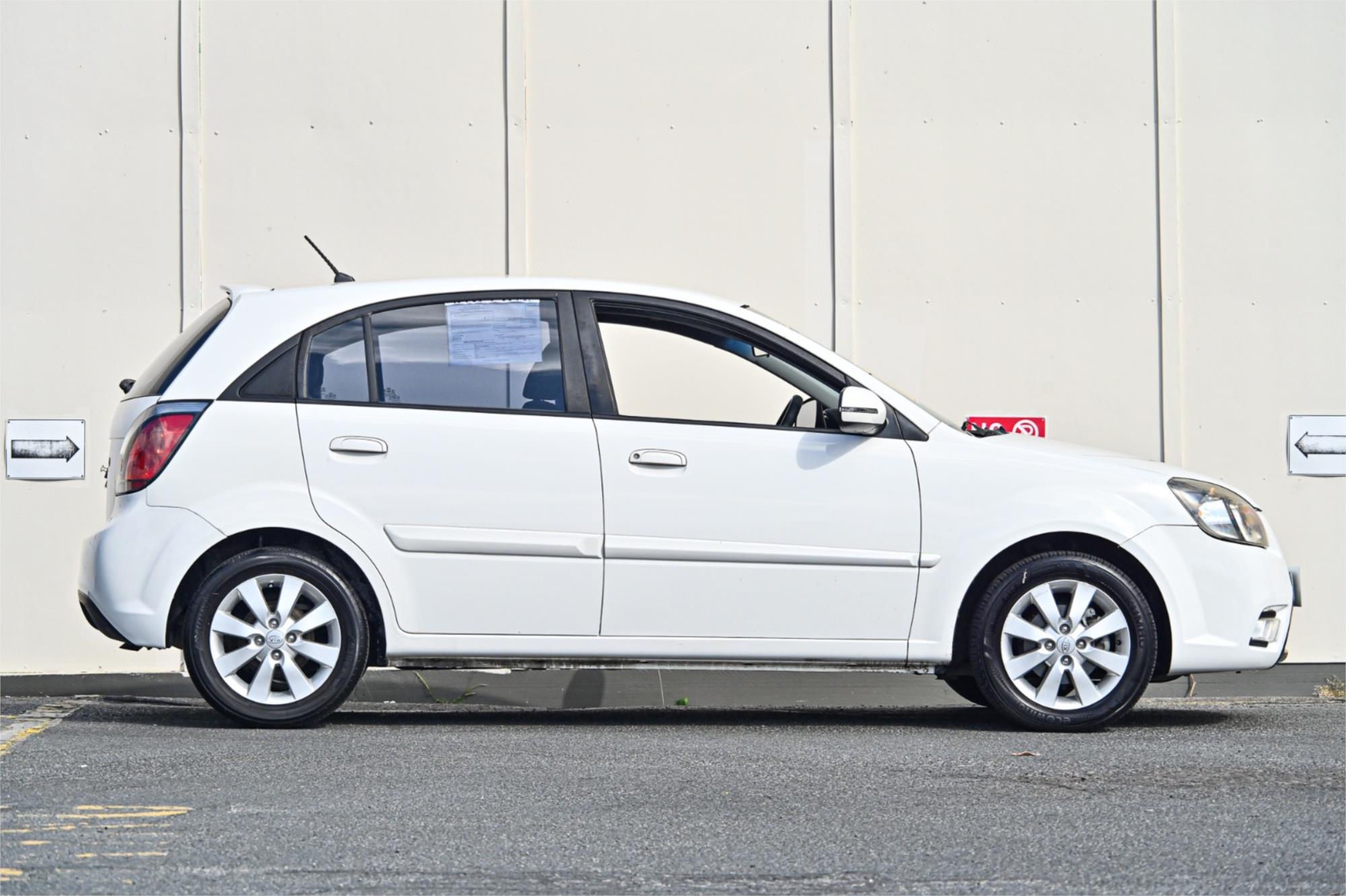 2010 KIA RIO JB MY10 S 4 SP AUTOMATIC 5D HATCHBACK