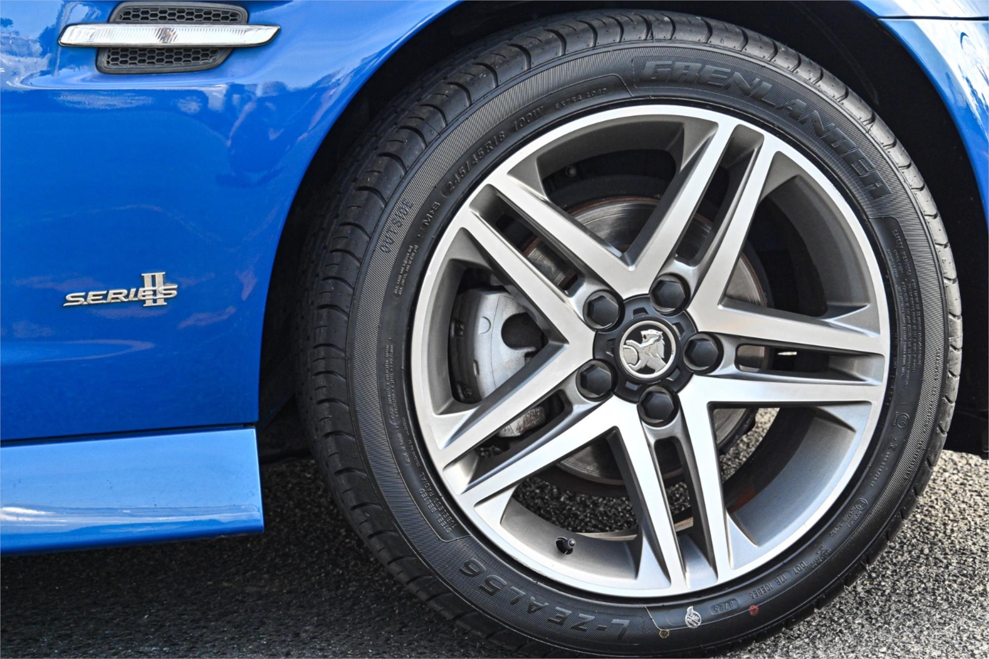 2011 HOLDEN COMMODORE VE II MY12 SV6 6 SP AUTOMATIC 4D SEDAN