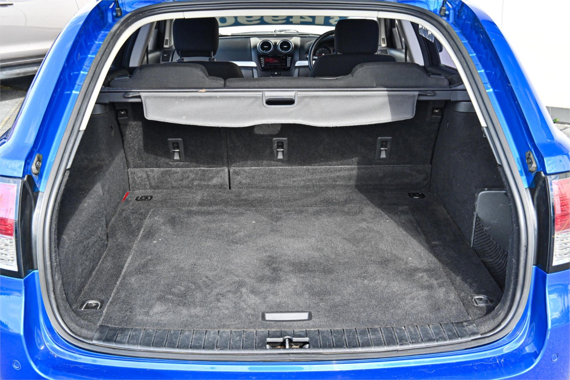 2011 HOLDEN COMMODORE VE II MY12 SV6 6 SP AUTOMATIC 4D SEDAN