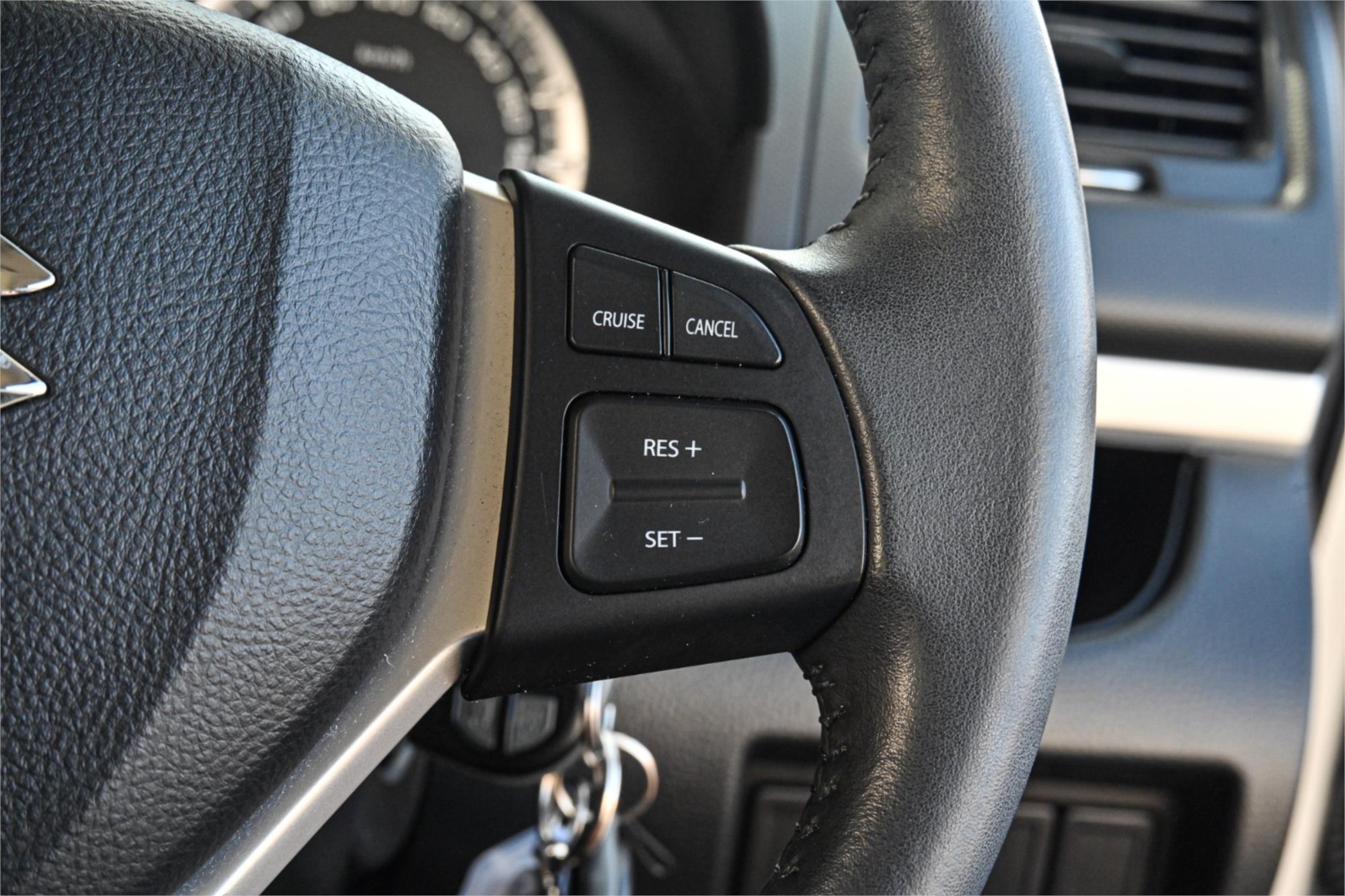 2015 SUZUKI SWIFT FZ GL 5 SP MANUAL 5D HATCHBACK