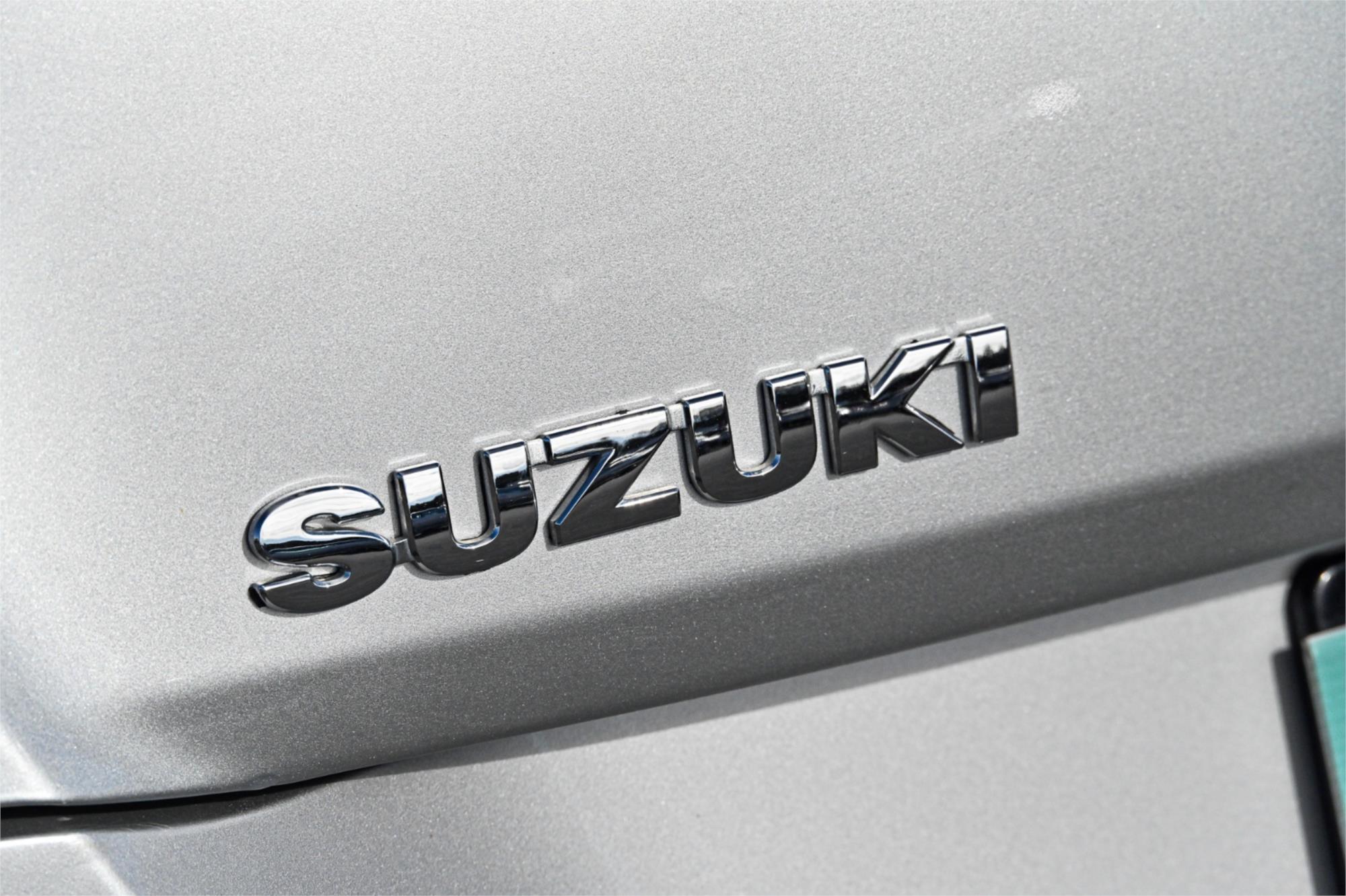 2015 SUZUKI SWIFT FZ GL 5 SP MANUAL 5D HATCHBACK