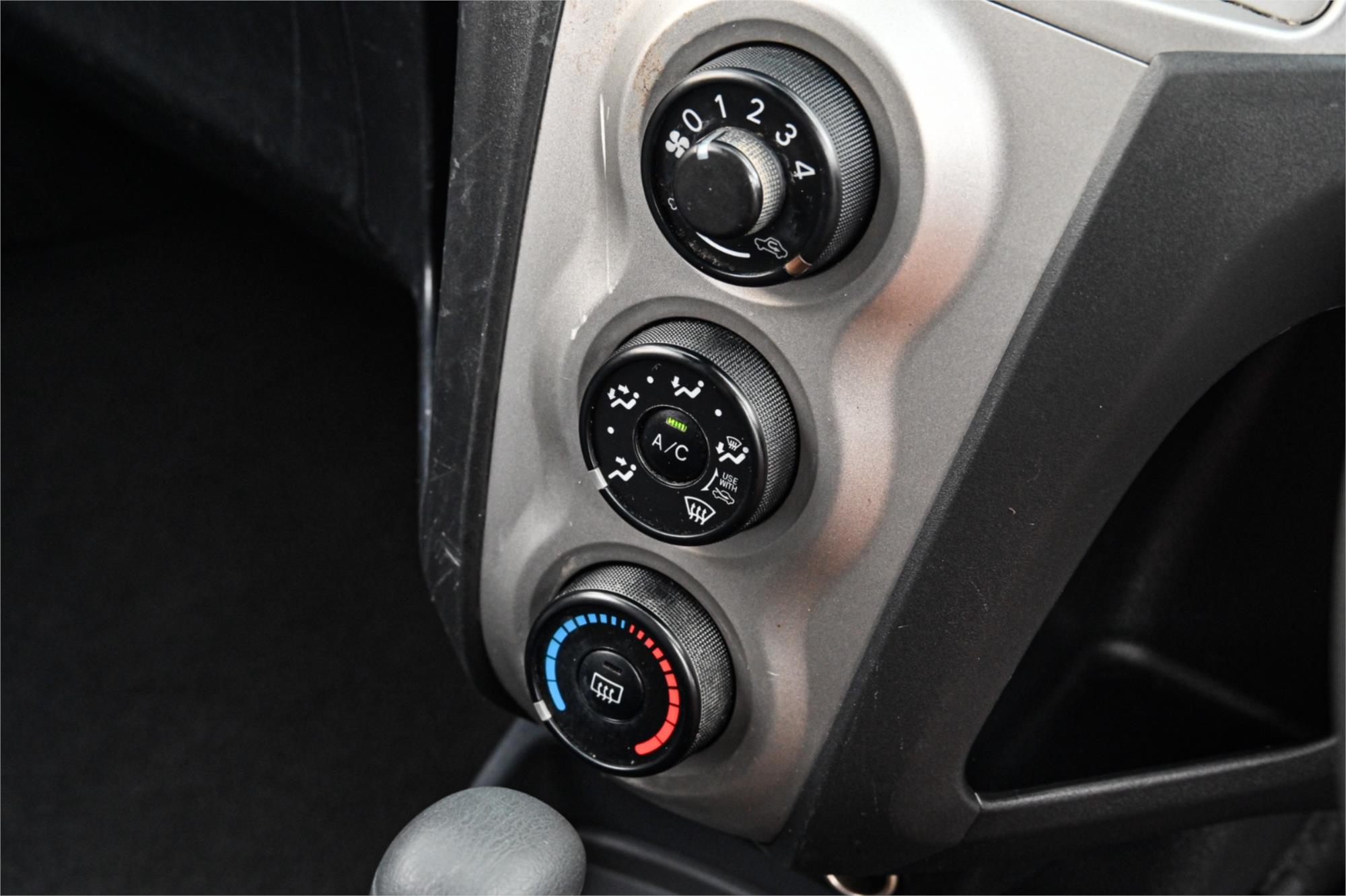 2009 TOYOTA YARIS NCP90R 08 UPGRADE YR 4 SP AUTOMATIC 3D HATCHBACK