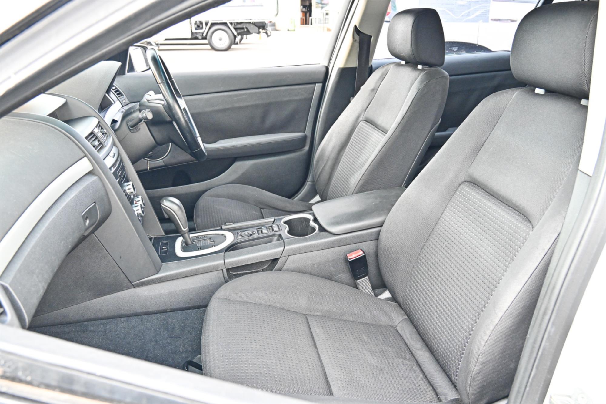 2010 HOLDEN COMMODORE VE II SV6 6 SP AUTOMATIC 4D SEDAN