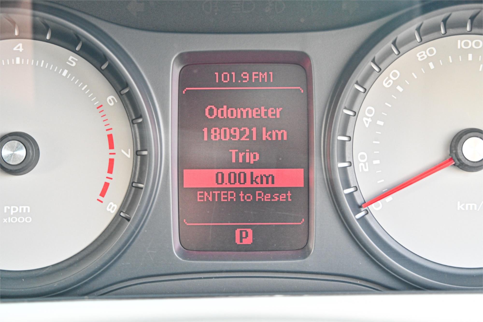 2010 HOLDEN COMMODORE VE II SV6 6 SP AUTOMATIC 4D SEDAN