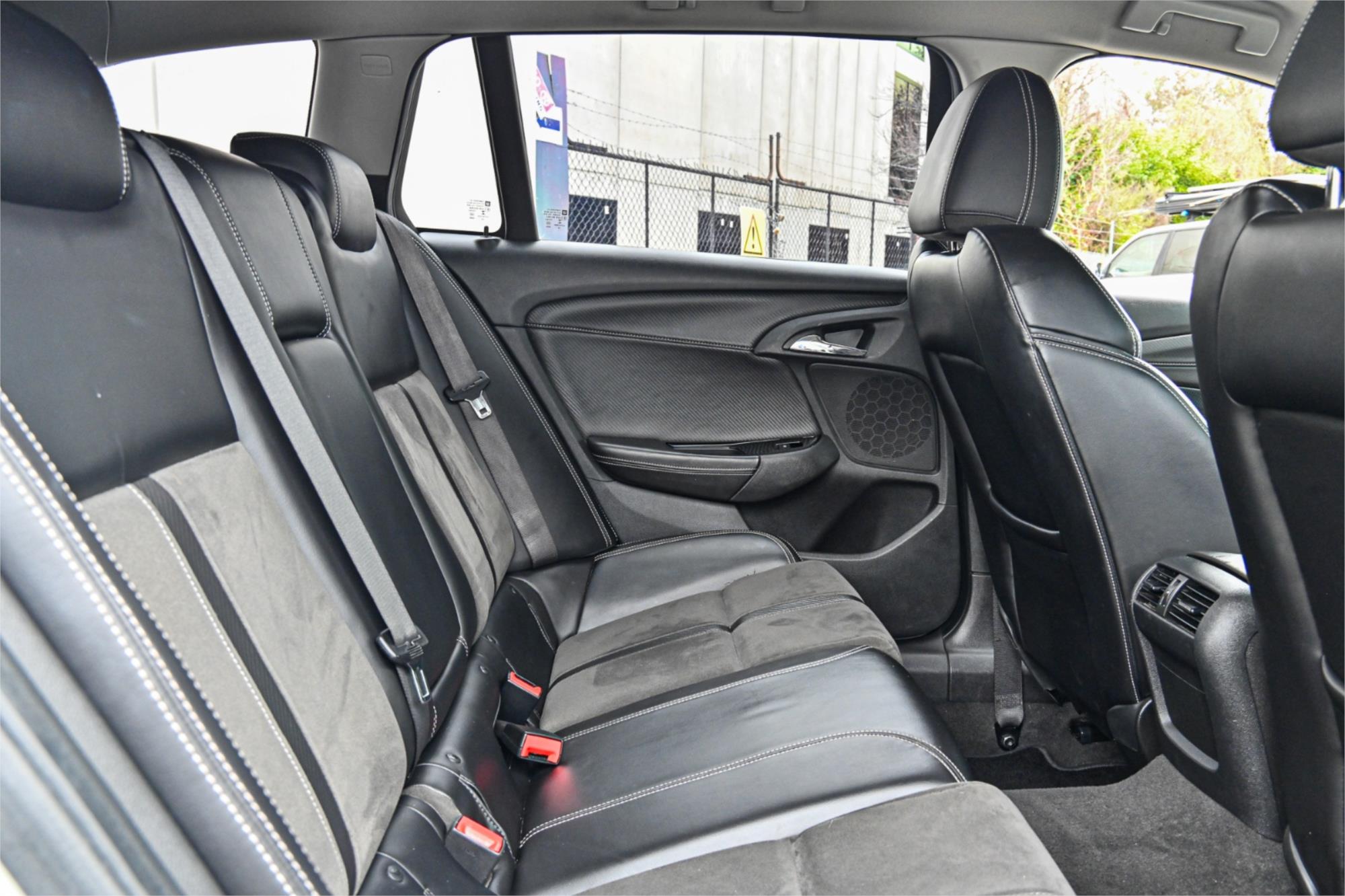 2015 HOLDEN COMMODORE VF II SV6 6 SP AUTOMATIC 4D SPORTWAGON
