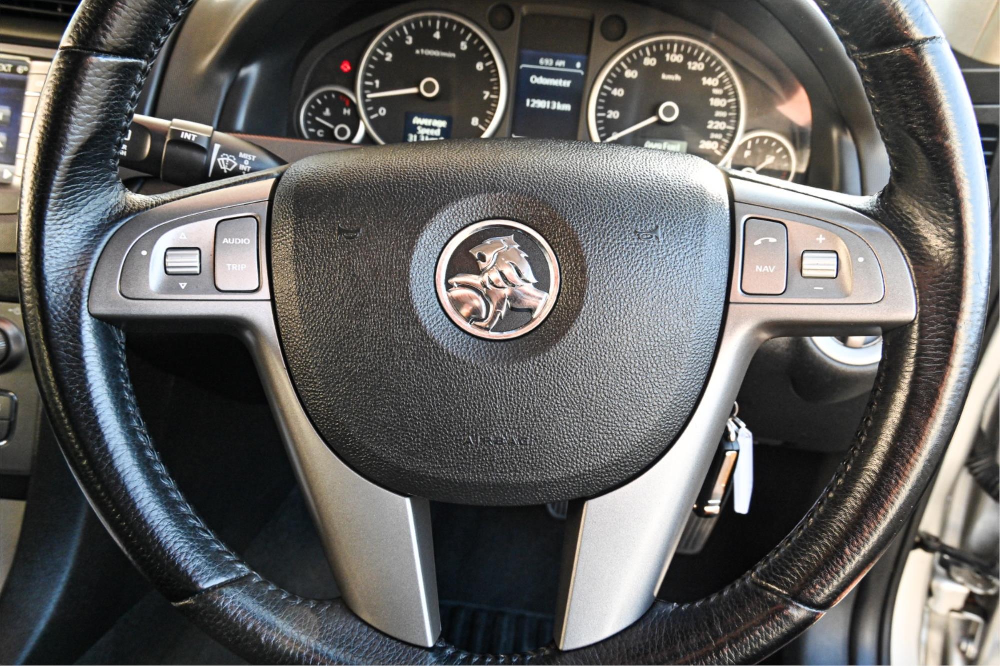2012 HOLDEN CALAIS VE II MY12 6 SP AUTOMATIC 4D SPORTWAGON