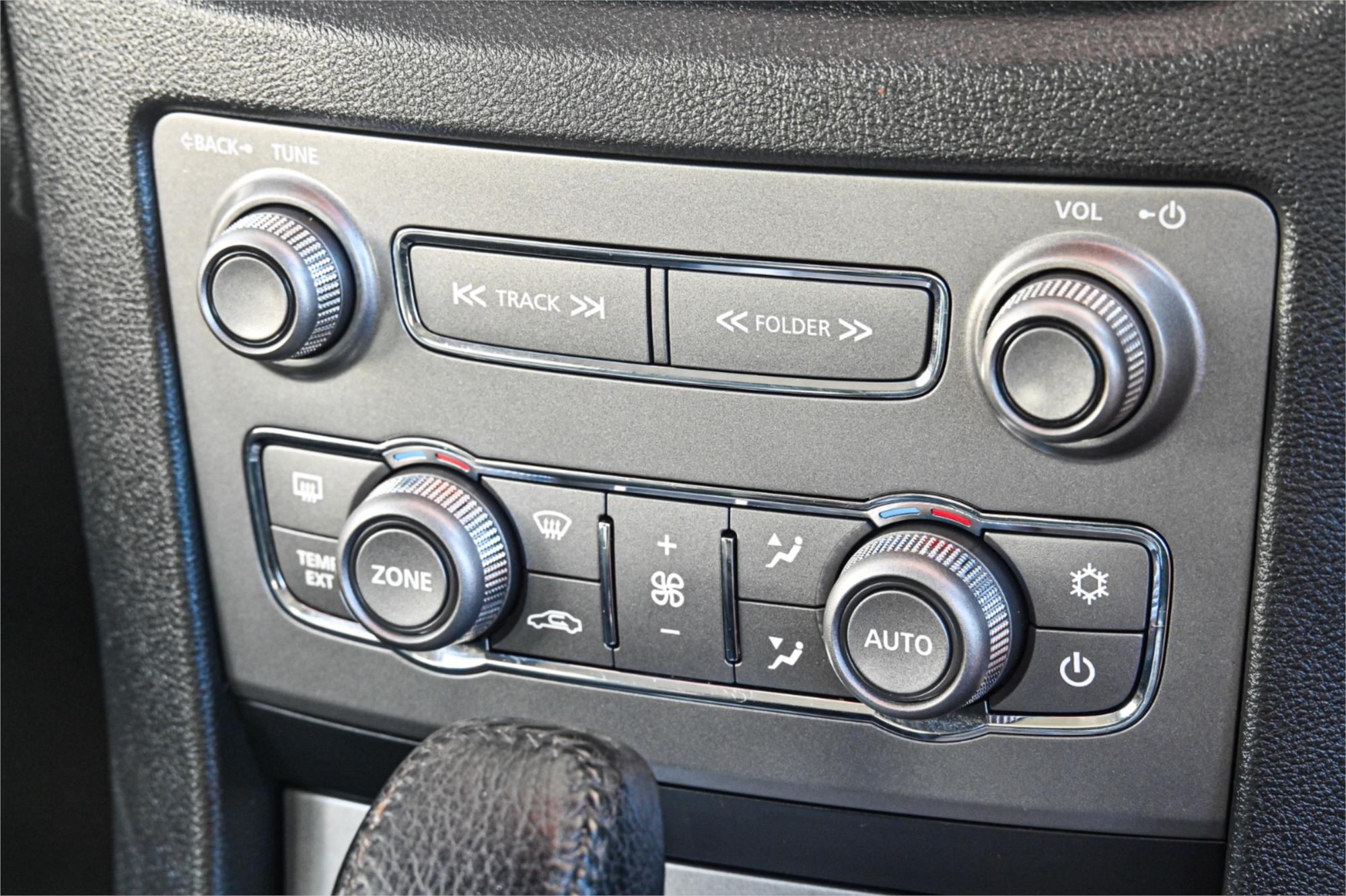2012 HOLDEN CALAIS VE II MY12 6 SP AUTOMATIC 4D SPORTWAGON