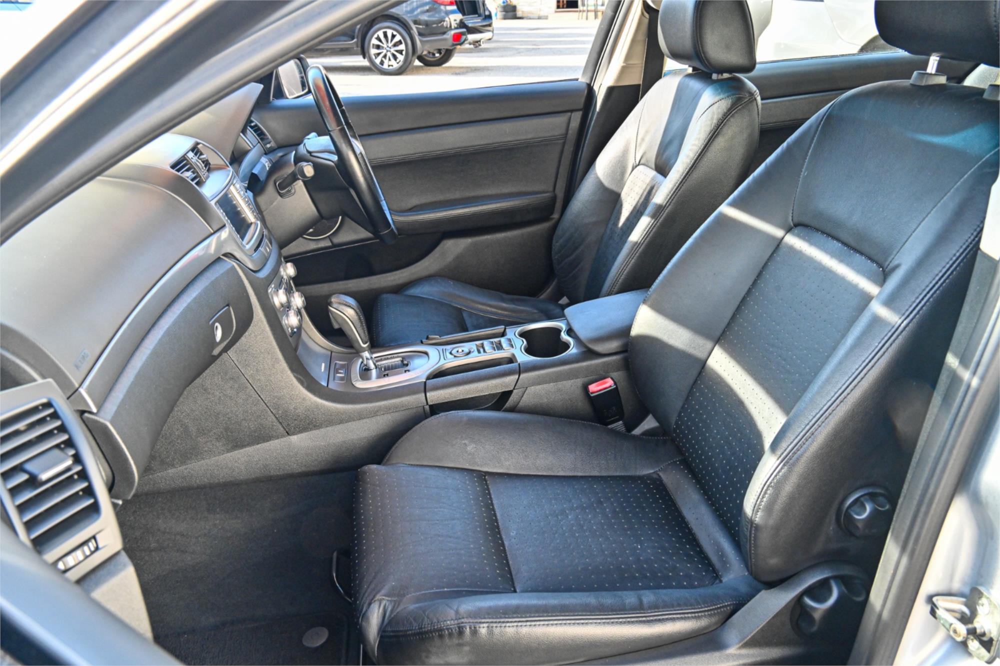 2012 HOLDEN CALAIS VE II MY12 6 SP AUTOMATIC 4D SPORTWAGON