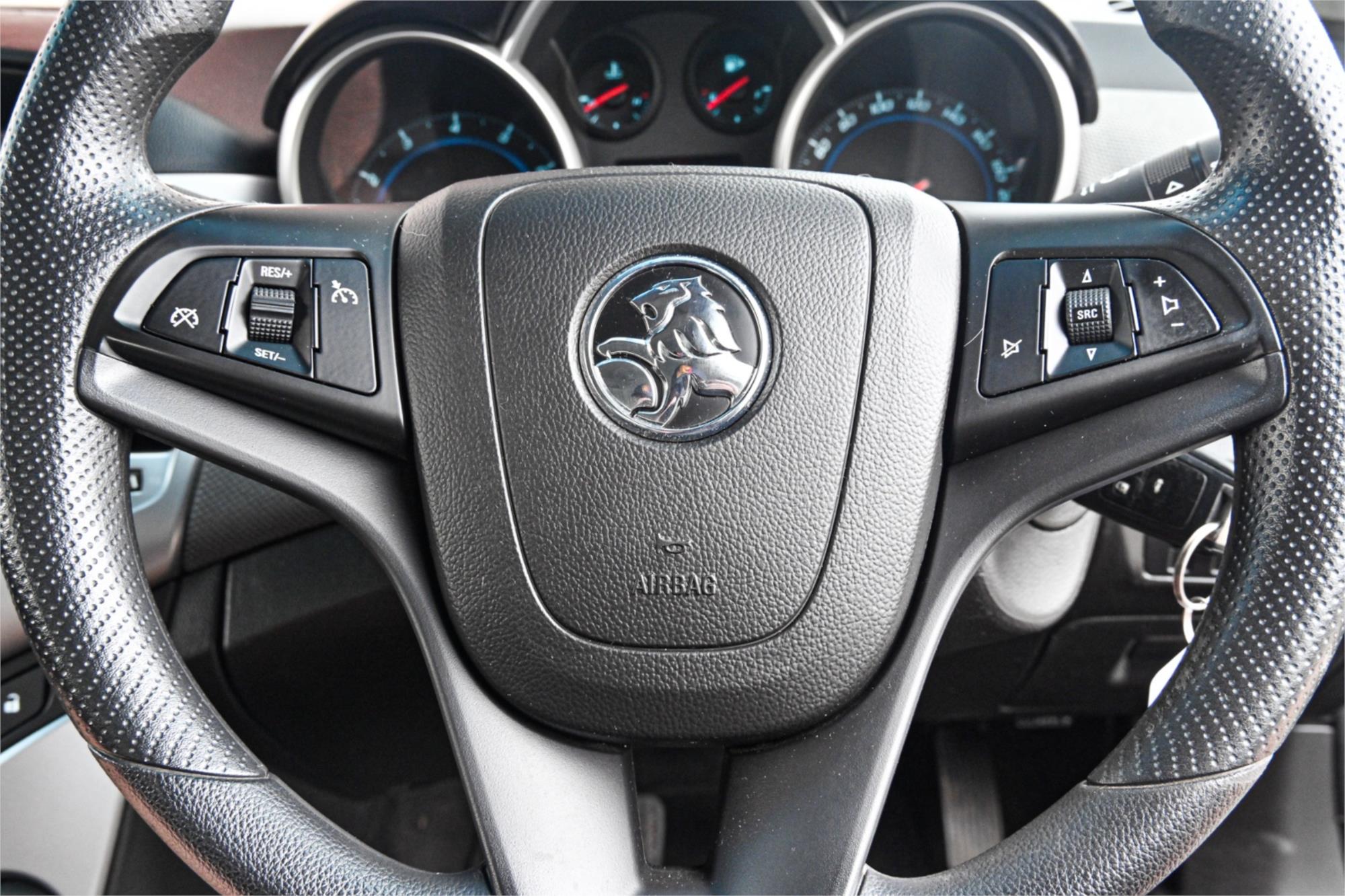 2011 HOLDEN CRUZE JG CD 5 SP MANUAL 4D SEDAN