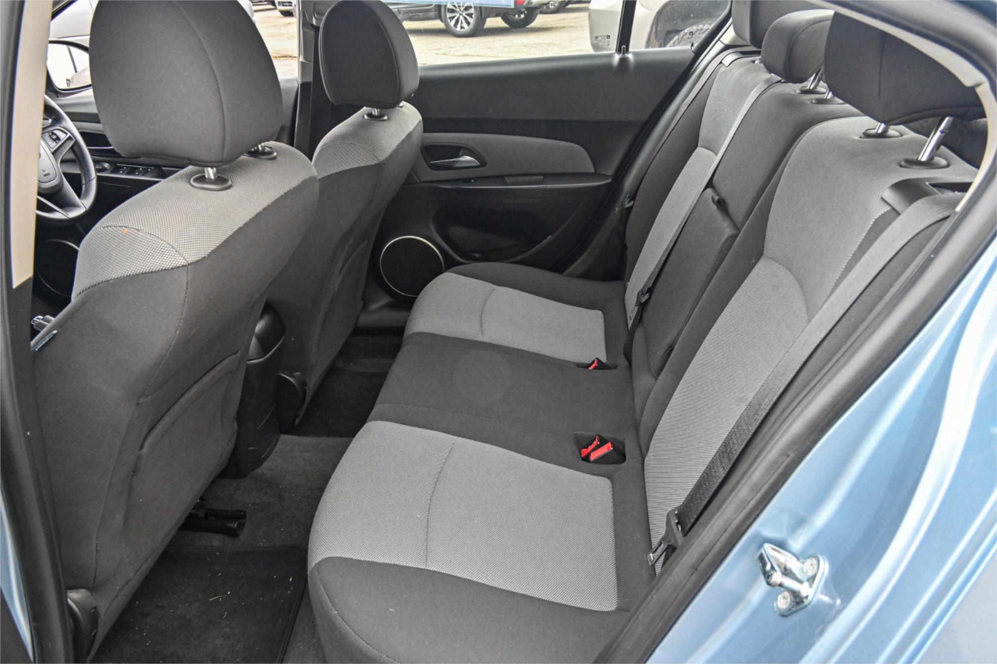 2011 HOLDEN CRUZE JG CD 5 SP MANUAL 4D SEDAN
