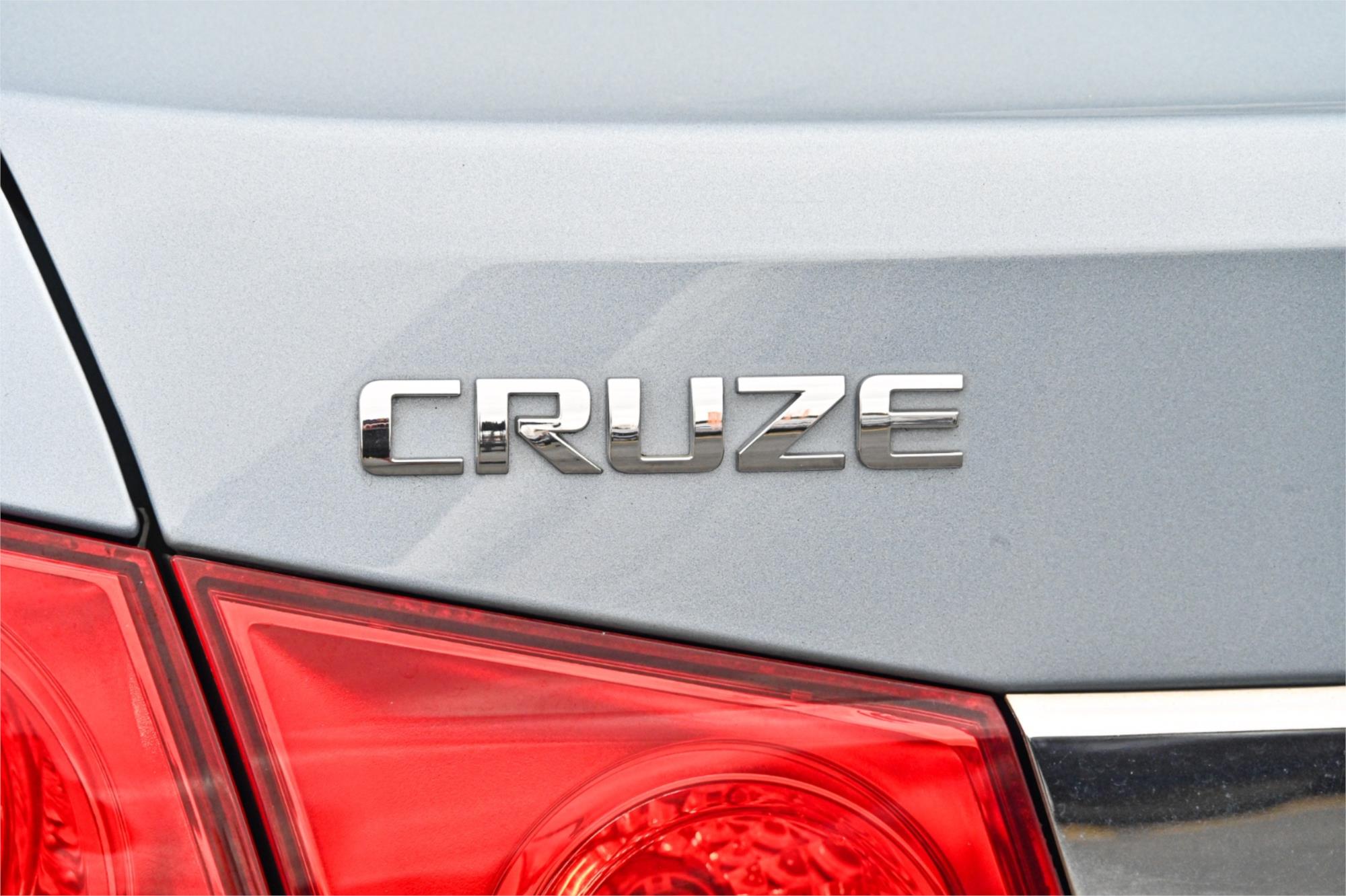 2011 HOLDEN CRUZE JG CD 5 SP MANUAL 4D SEDAN