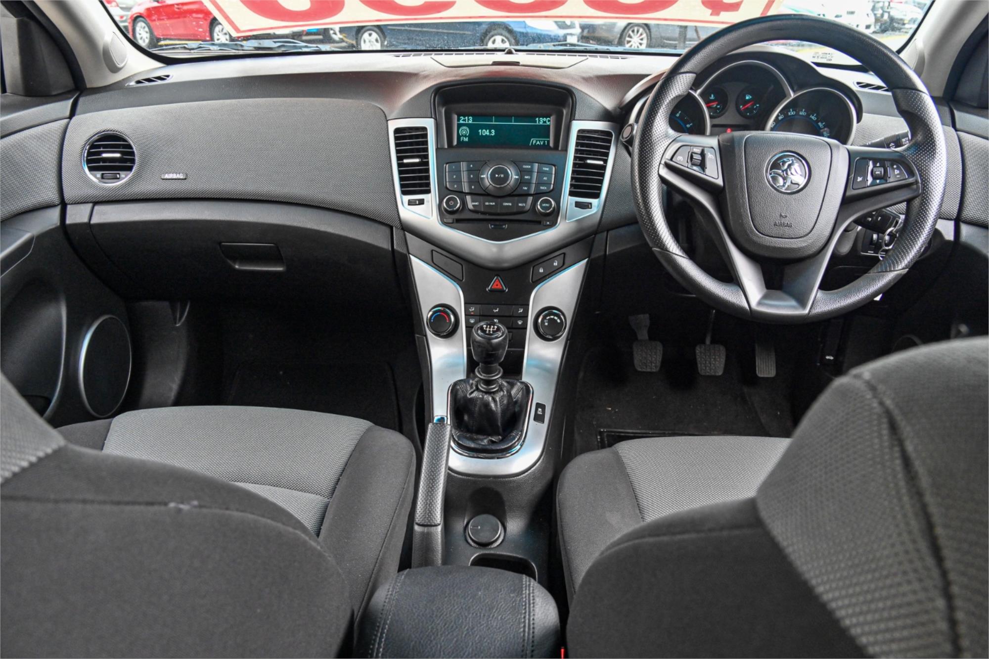 2011 HOLDEN CRUZE JG CD 5 SP MANUAL 4D SEDAN