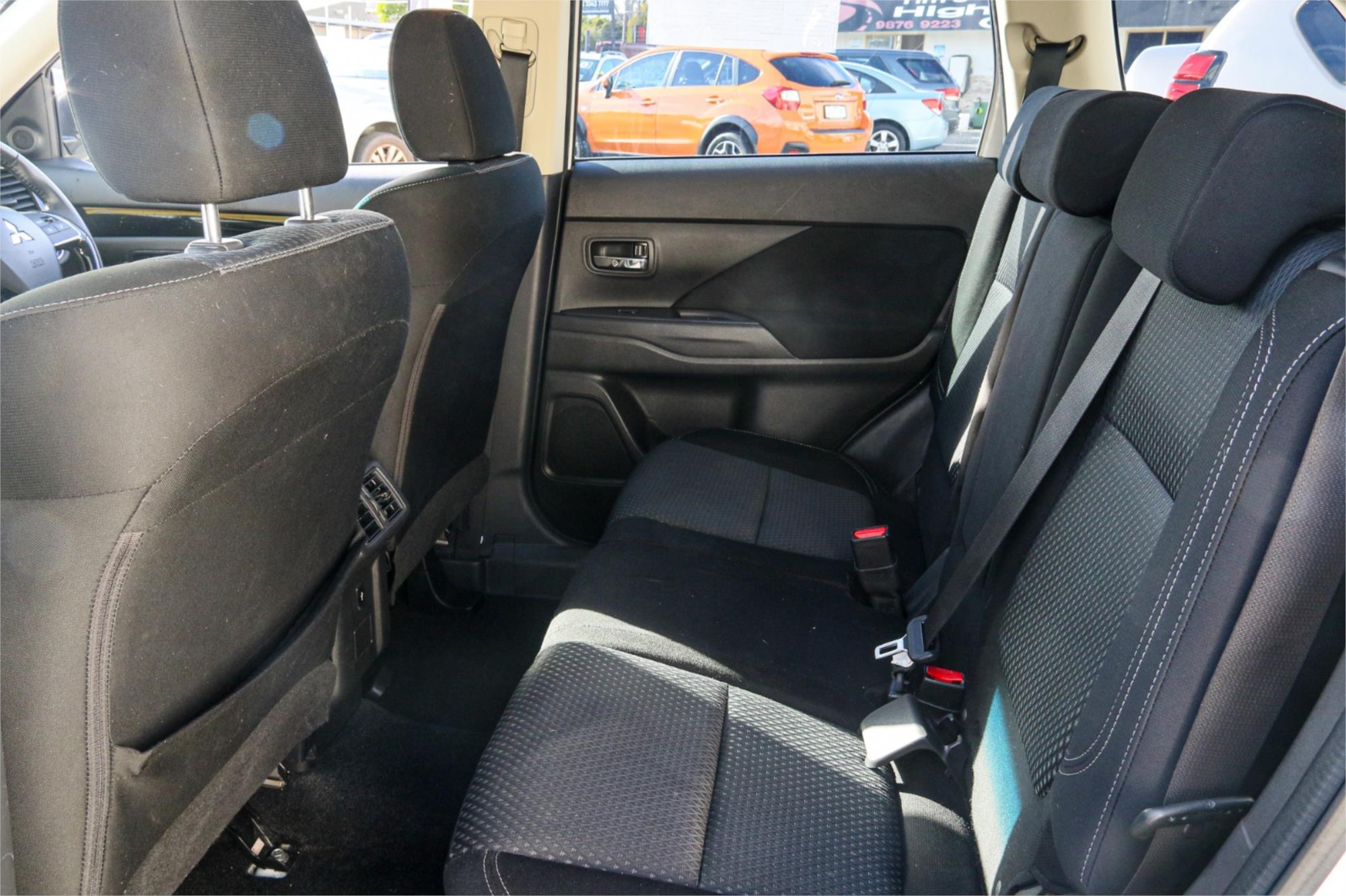 2019 MITSUBISHI OUTLANDER ZL MY19 ES 7 SEAT (AWD) CONTINUOUS VARIABLE 4D WAGON