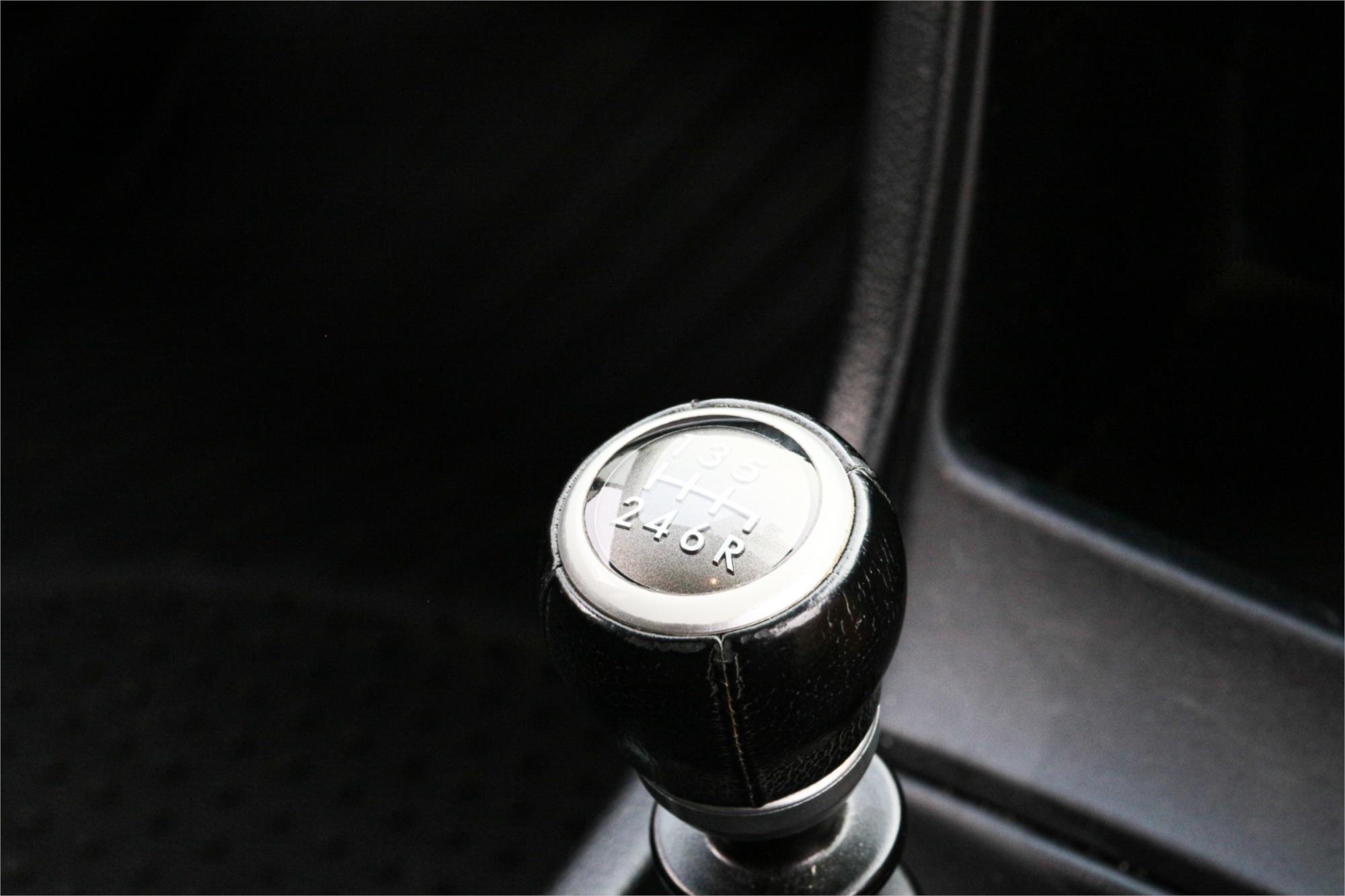 2014 SUBARU XV MY14 2.0i-L 6 SP MANUAL 4D WAGON