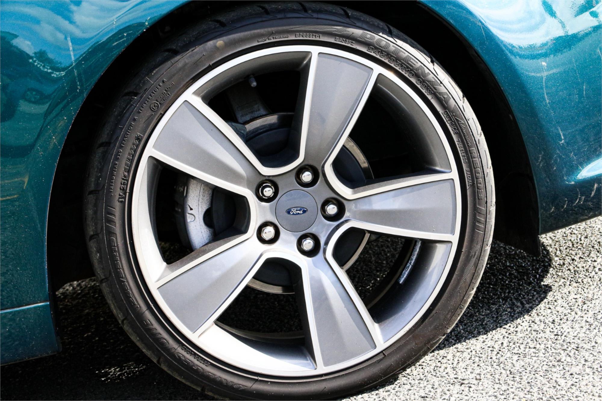 2009 FORD FALCON FG XR6 5 SP AUTO SEQ SPORT SHIFT 4D SEDAN