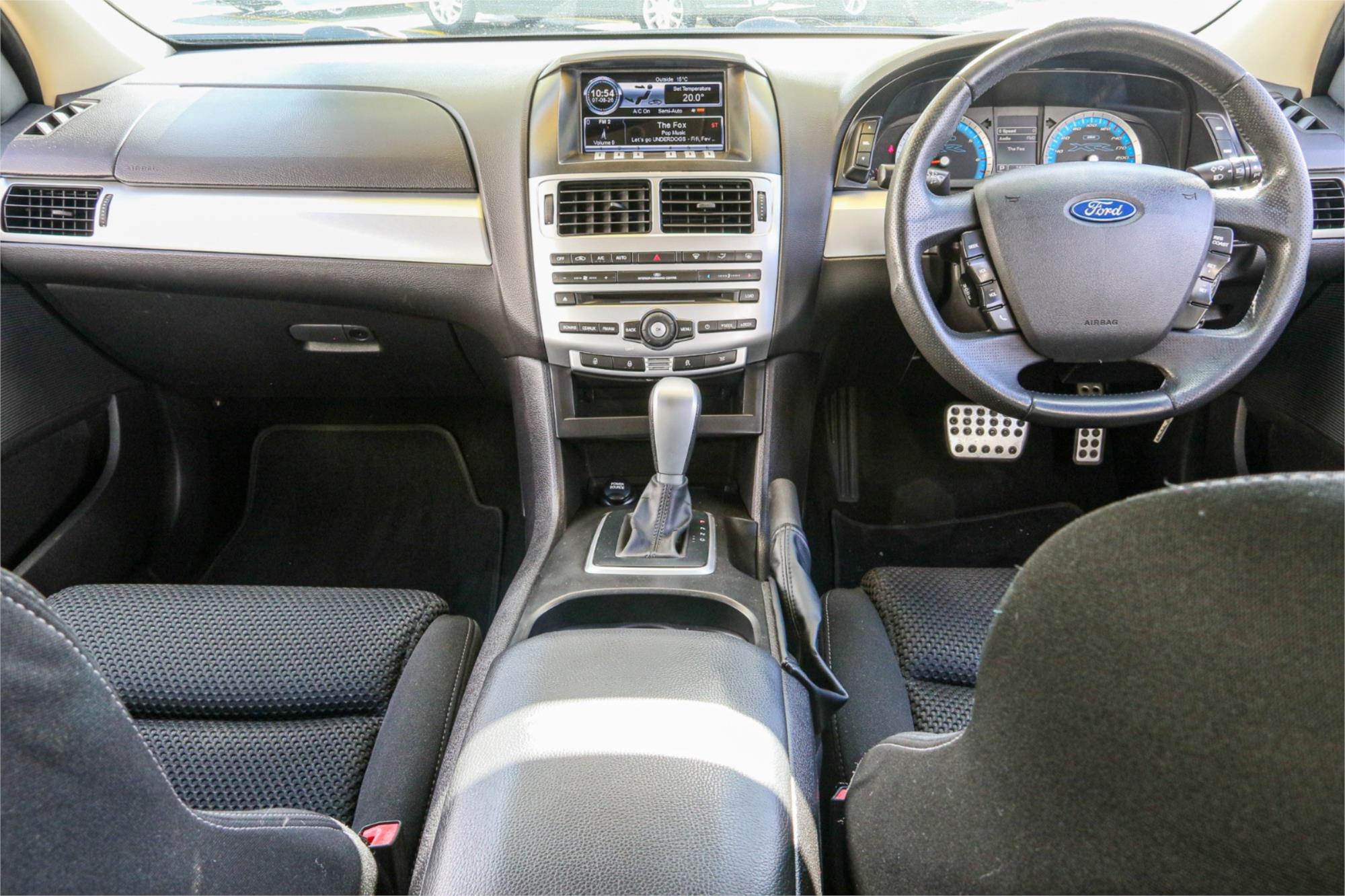 2009 FORD FALCON FG XR6 5 SP AUTO SEQ SPORT SHIFT 4D SEDAN