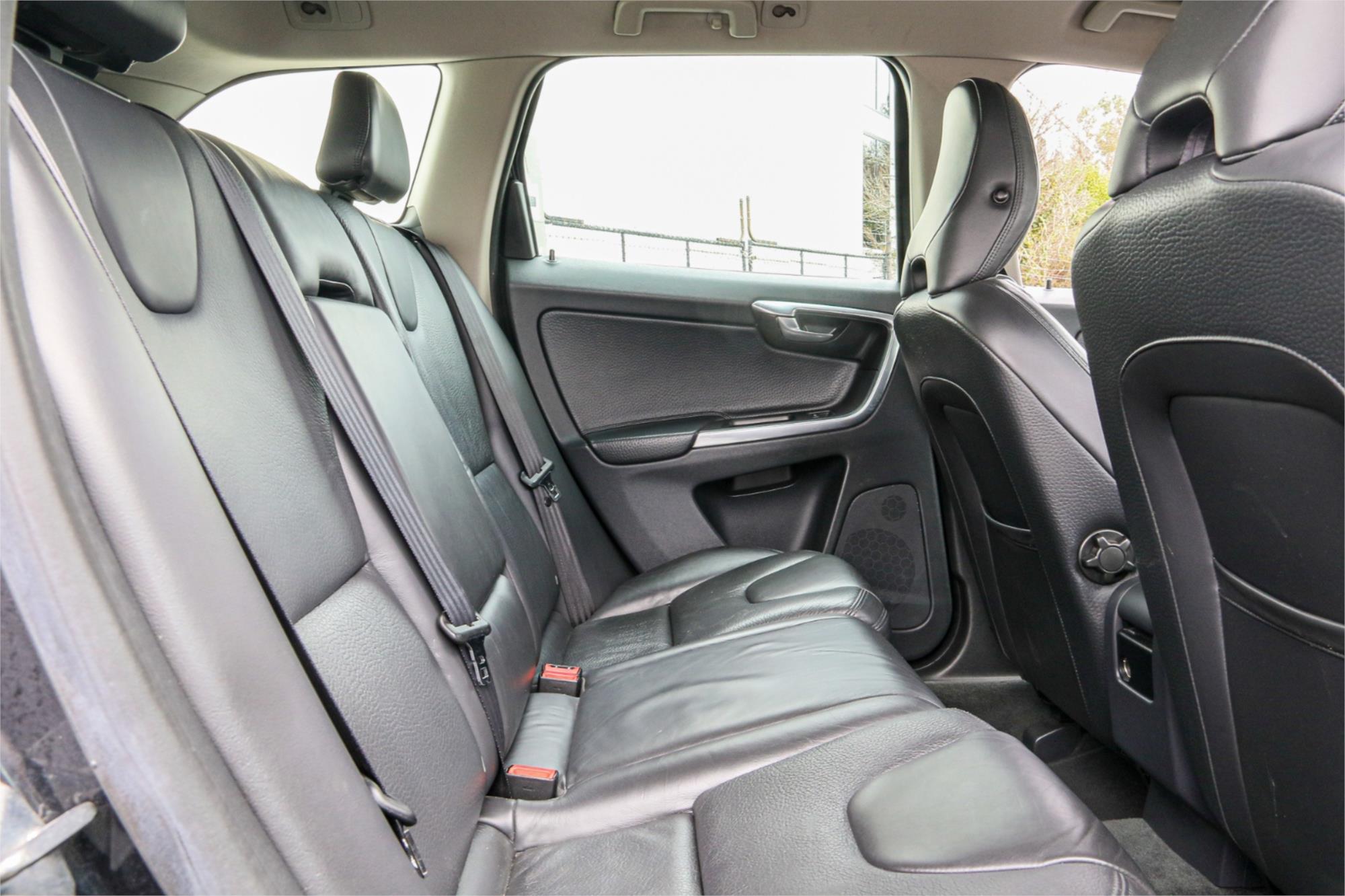 2013 VOLVO XC60 DZ MY13 T5 6 SP AUTO DUAL CLUTCH 4D WAGON