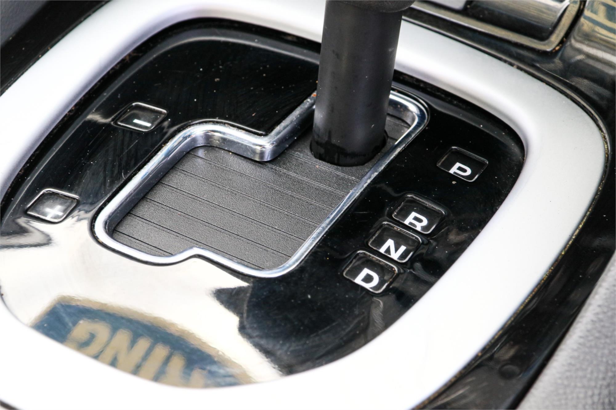 2012 HOLDEN COMMODORE VE II MY12 SV6 6 SP AUTOMATIC 4D SEDAN