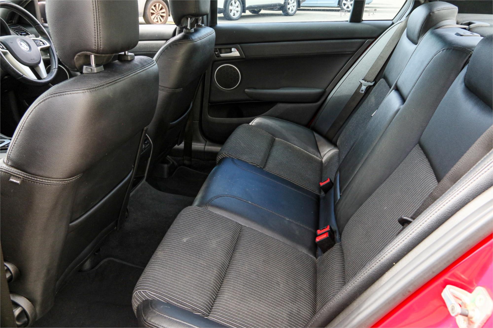 2012 HOLDEN COMMODORE VE II MY12 SV6 6 SP AUTOMATIC 4D SEDAN