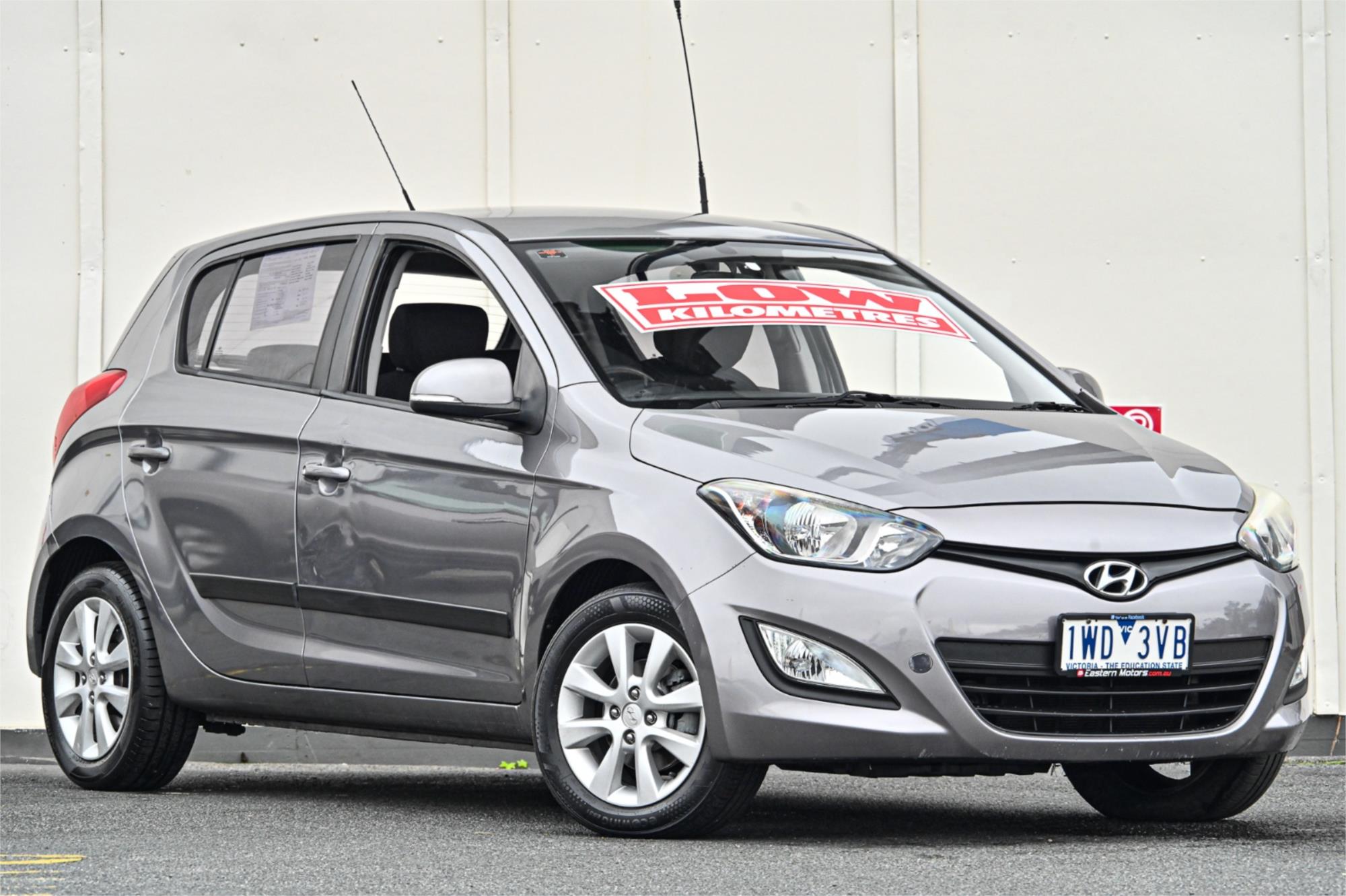 2012 HYUNDAI i20 PB MY12 ELITE 4 SP AUTOMATIC 5D HATCHBACK