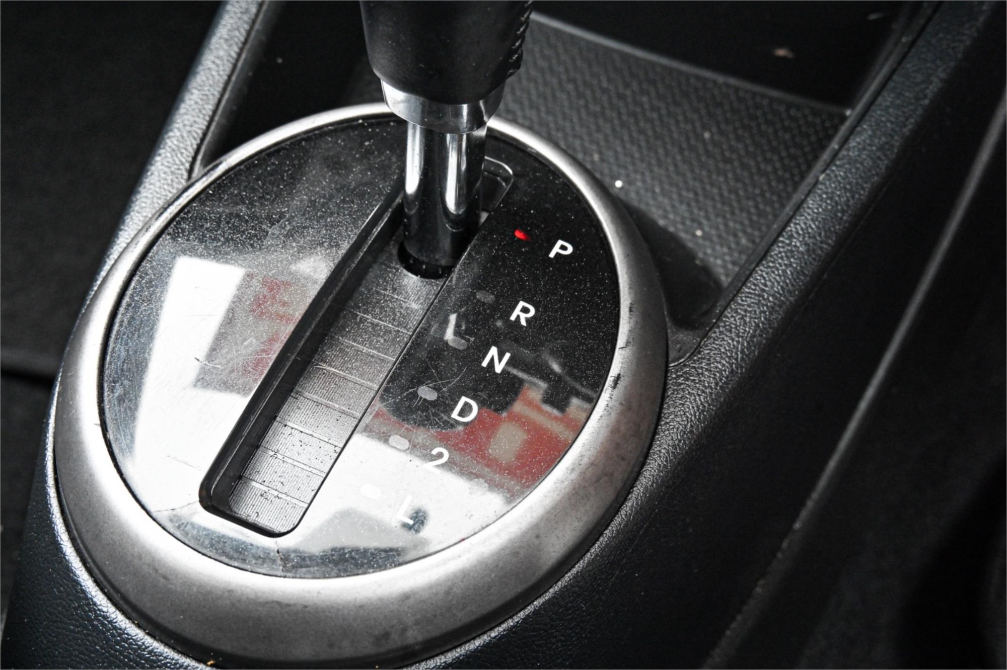 2012 HYUNDAI i20 PB MY12 ELITE 4 SP AUTOMATIC 5D HATCHBACK