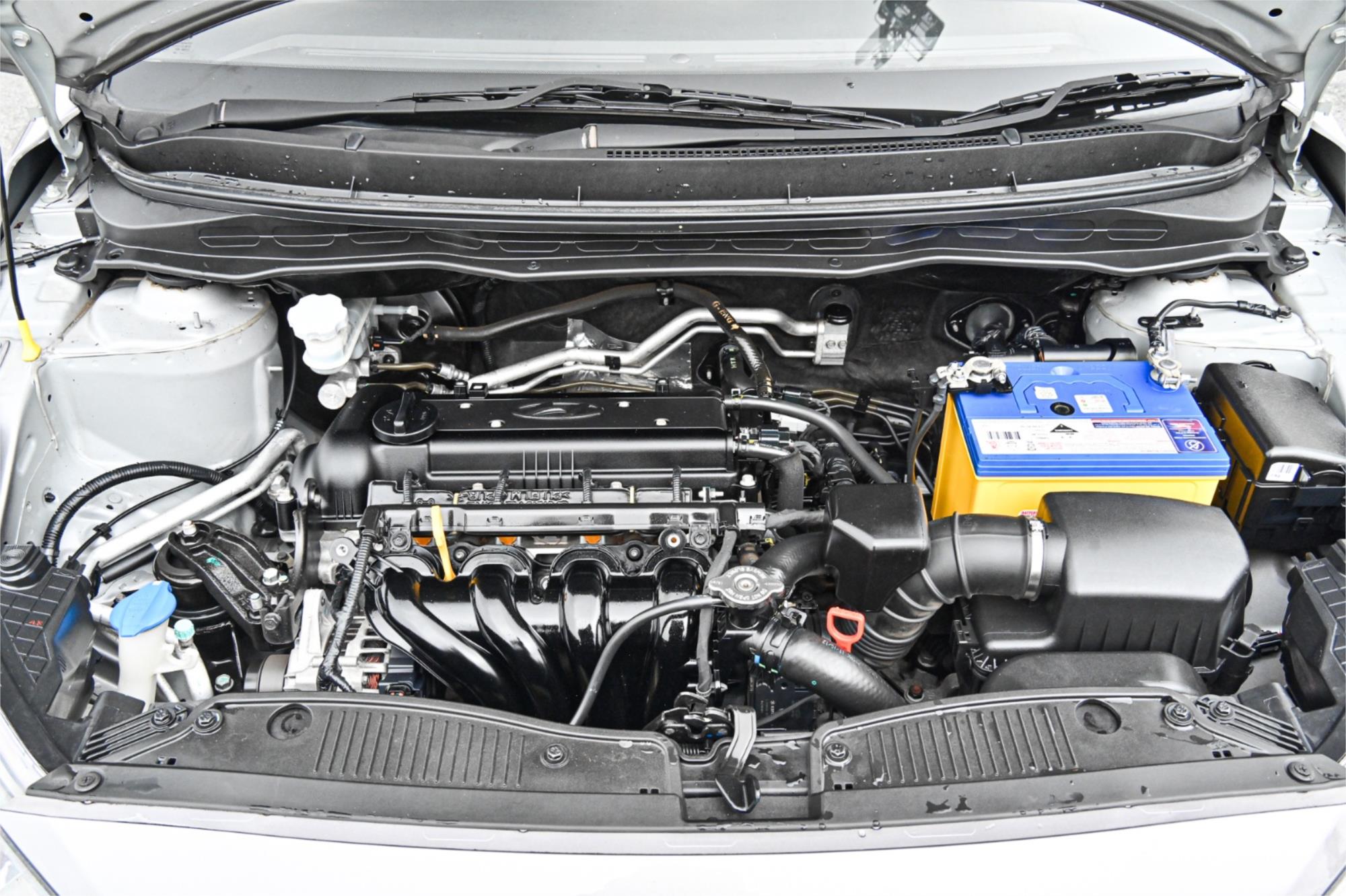 2012 HYUNDAI i20 PB MY12 ELITE 4 SP AUTOMATIC 5D HATCHBACK