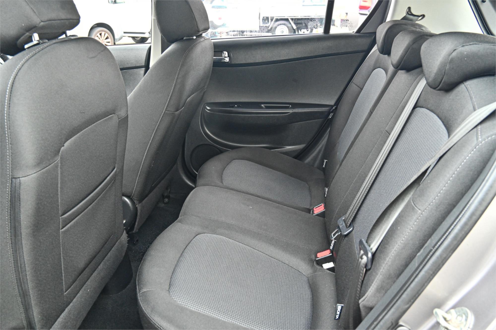 2012 HYUNDAI i20 PB MY12 ELITE 4 SP AUTOMATIC 5D HATCHBACK